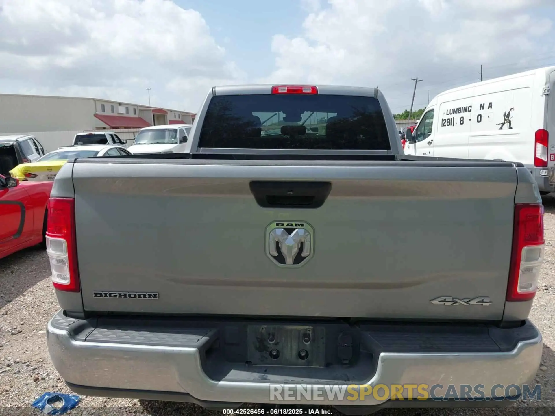 17 fotografías del automóvil dañado 3C6UR5DL8RG343566 RAM 2500 2024