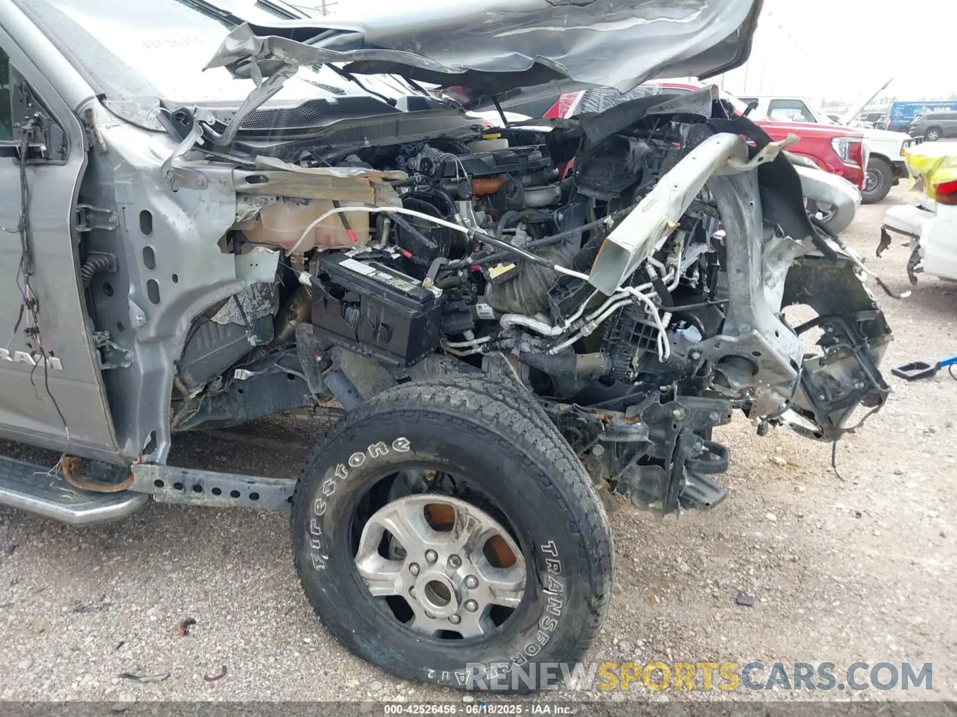 18 fotografías del automóvil dañado 3C6UR5DL8RG343566 RAM 2500 2024