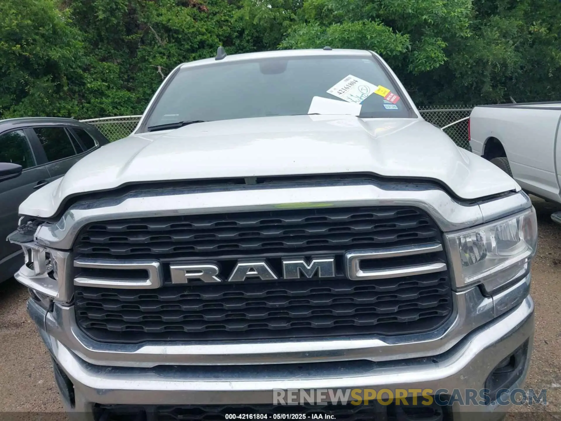 12 fotografías del automóvil dañado 3C6UR5DL9RG283488 RAM 2500 2024