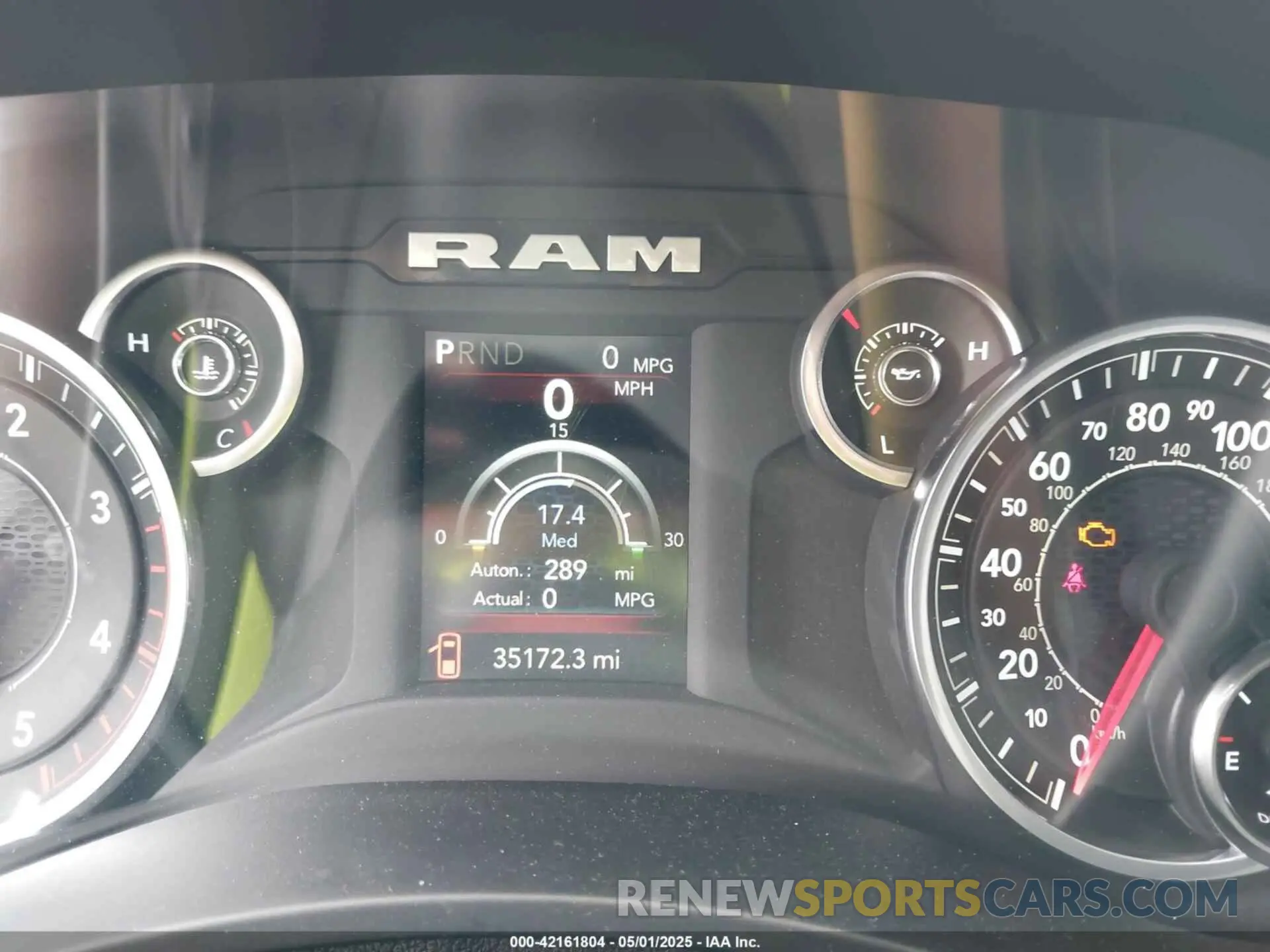 15 fotografías del automóvil dañado 3C6UR5DL9RG283488 RAM 2500 2024
