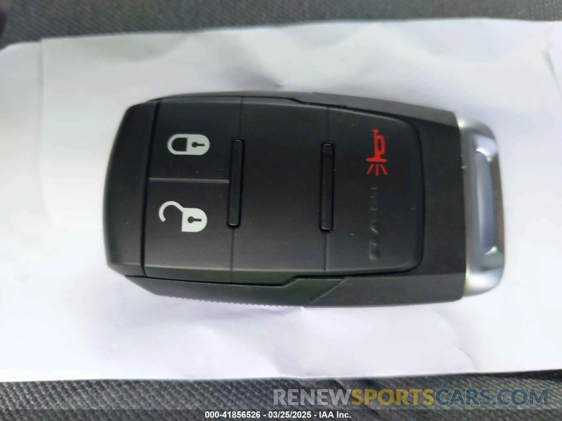 11 fotografías del automóvil dañado 3C6UR5DL9RG291347 RAM 2500 2024
