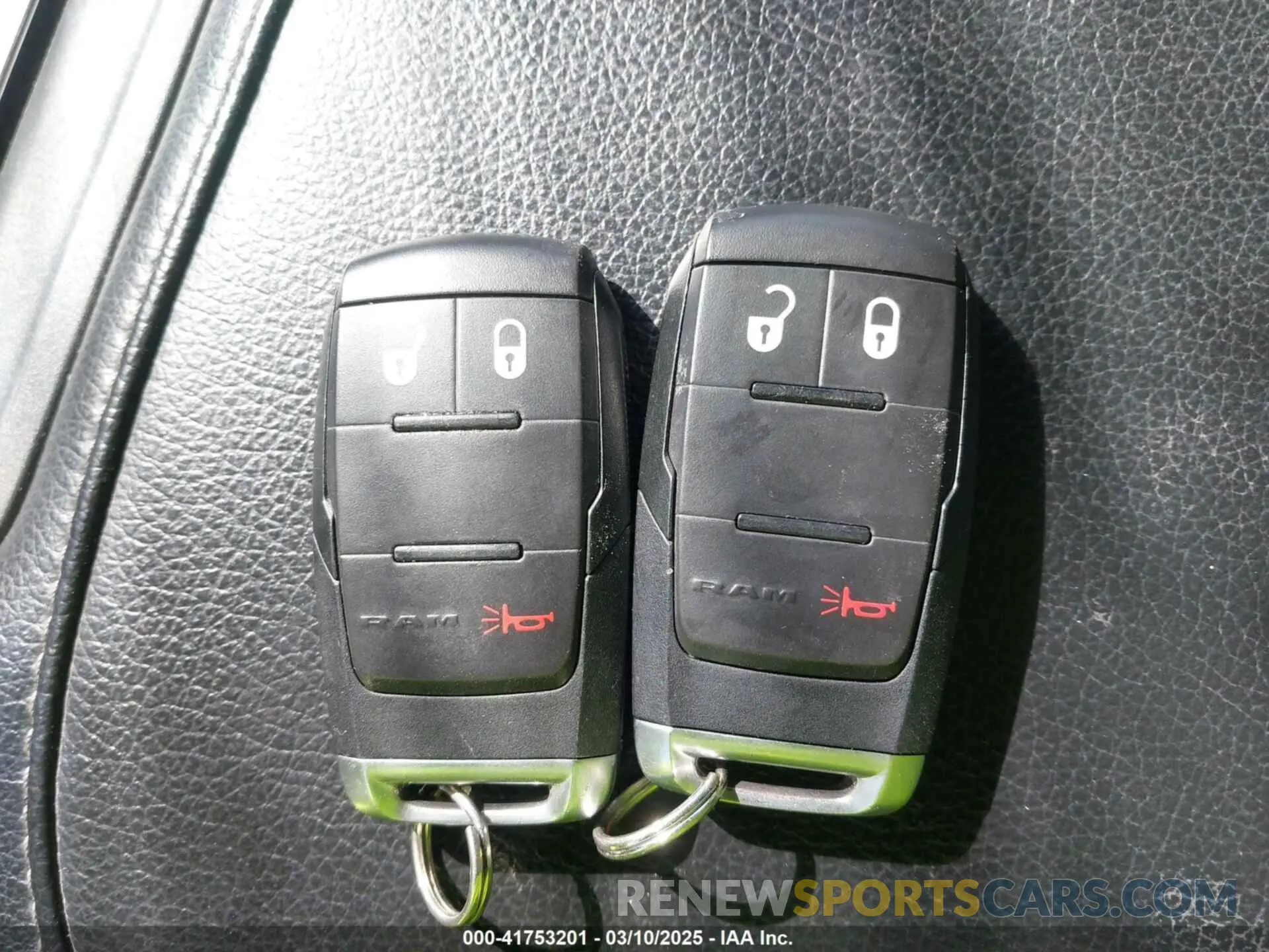 11 fotografías del automóvil dañado 3C6UR5DLXRG101331 RAM 2500 2024