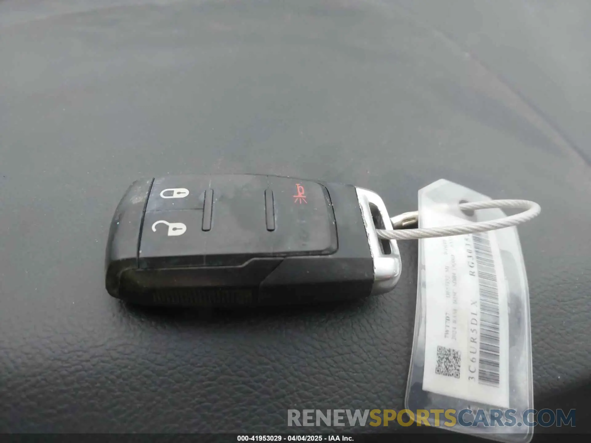 11 fotografías del automóvil dañado 3C6UR5DLXRG303523 RAM 2500 2024