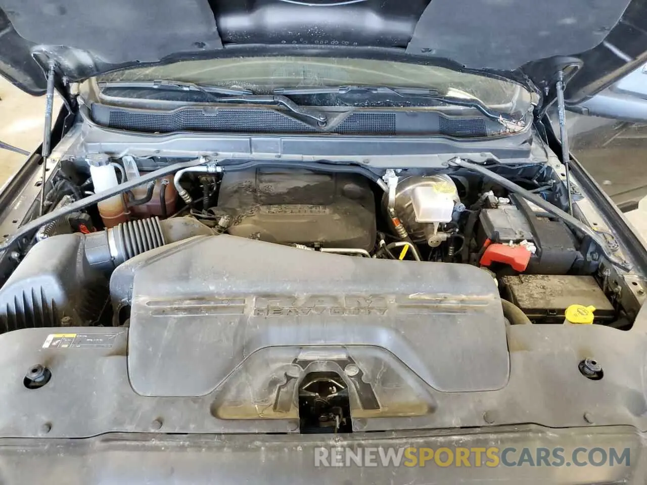 13 fotografías del automóvil dañado 3C6UR5EJ6RG160289 RAM 2500 2024