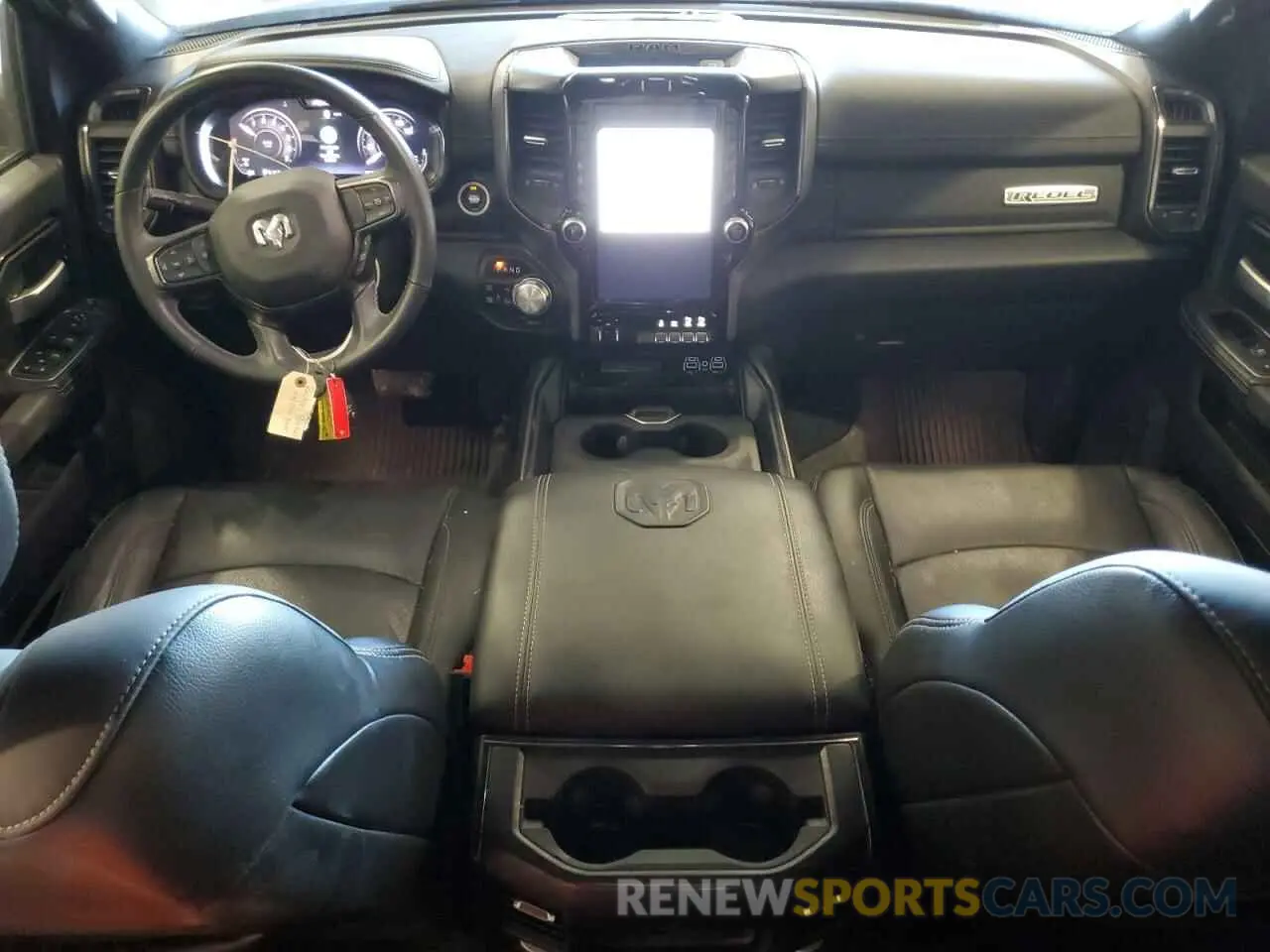 8 fotografías del automóvil dañado 3C6UR5EJ6RG160289 RAM 2500 2024