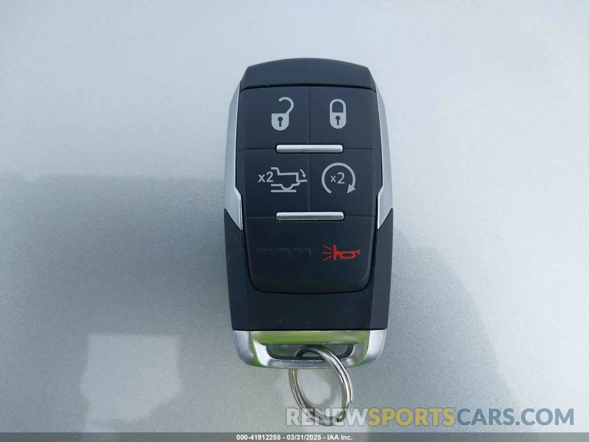 11 fotografías del automóvil dañado 3C6UR5EL1RG238463 RAM 2500 2024