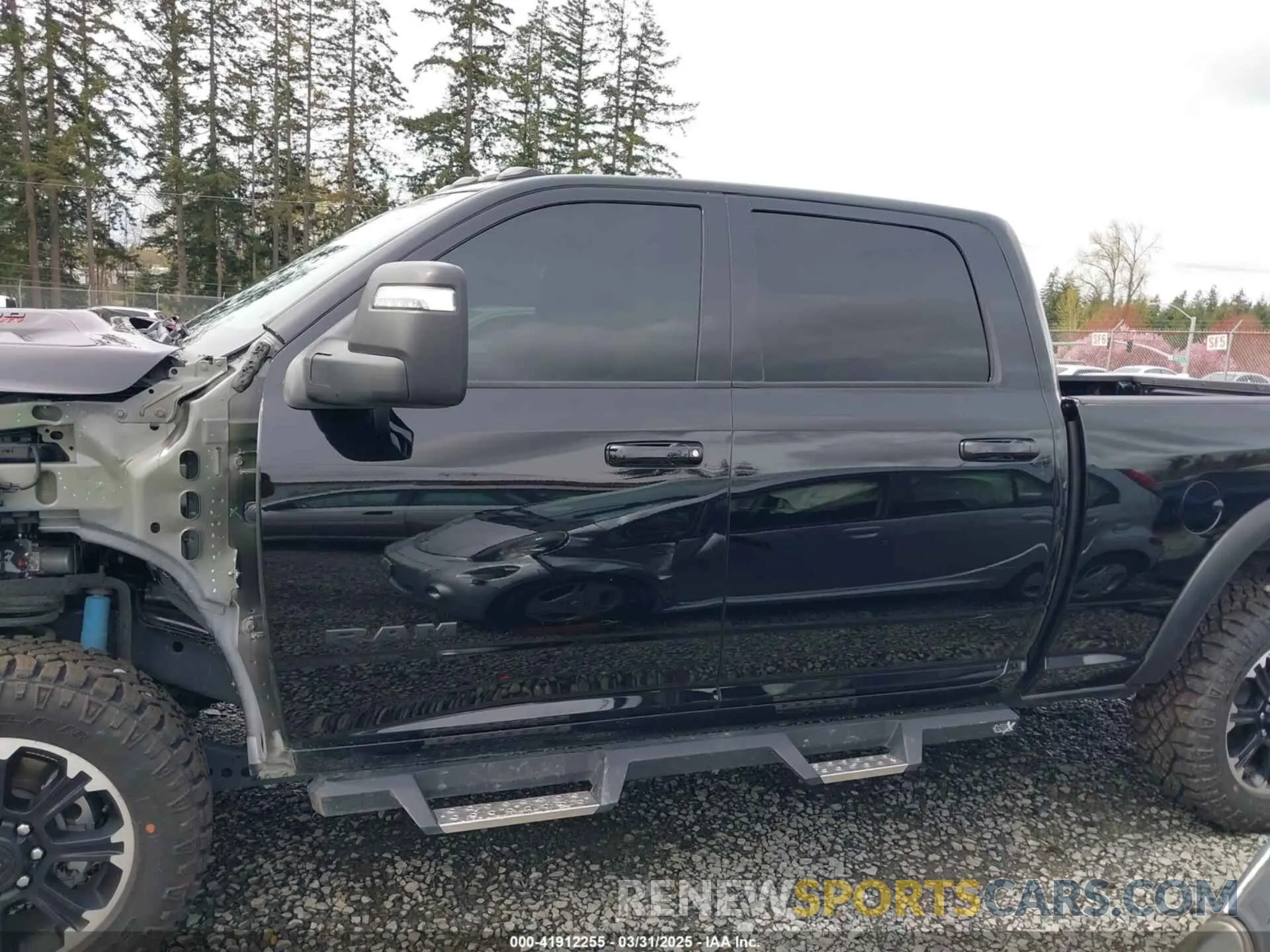 15 fotografías del automóvil dañado 3C6UR5EL1RG238463 RAM 2500 2024