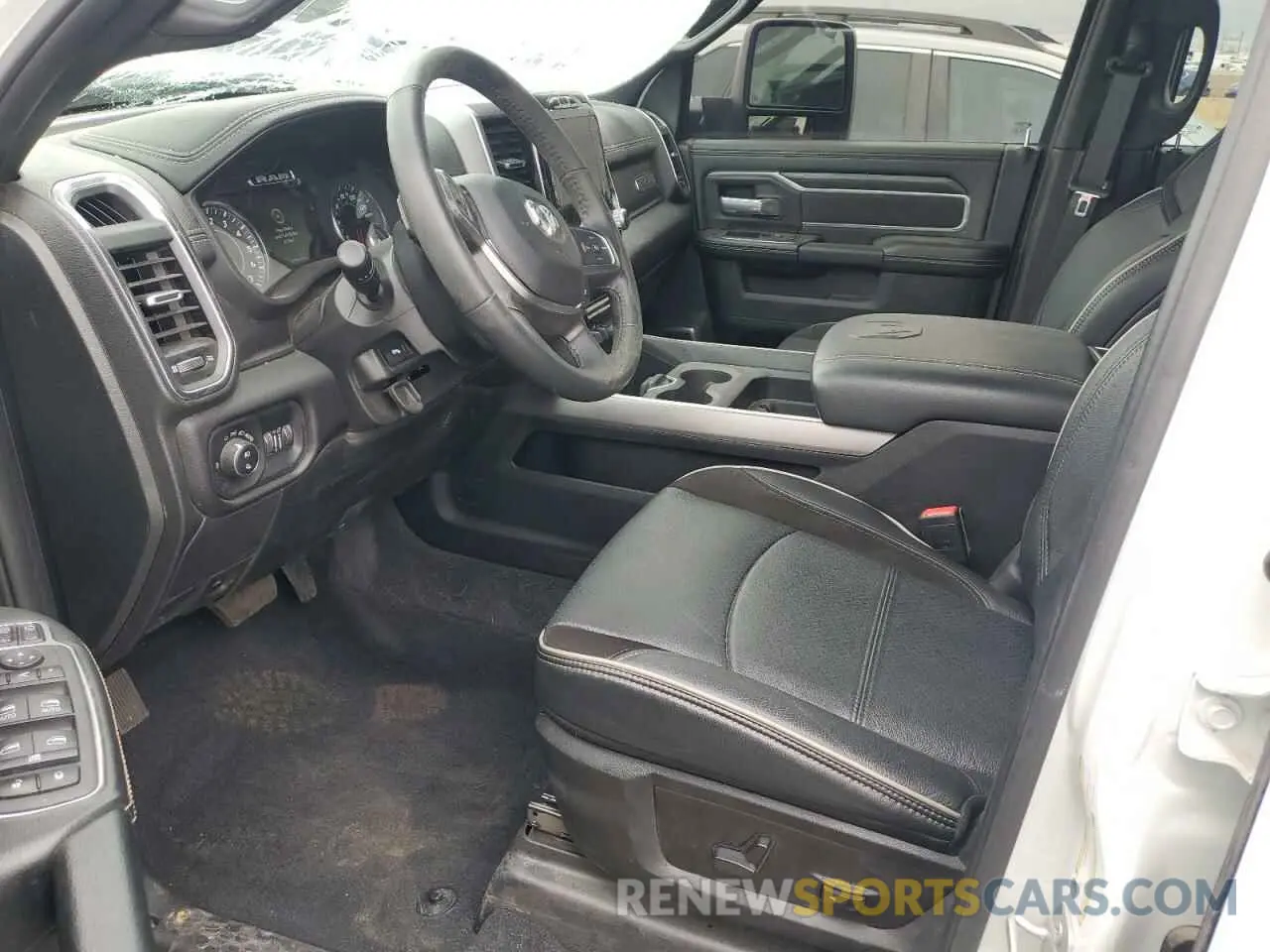 7 fotografías del automóvil dañado 3C6UR5FJ6RG144334 RAM 2500 2024