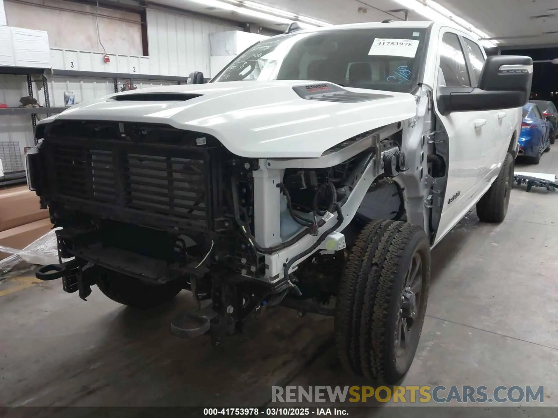 6 fotografías del automóvil dañado 3C6UR5FJ7RG143466 RAM 2500 2024