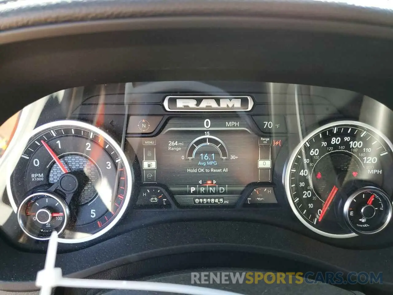 9 fotografías del automóvil dañado 3C6UR5FL1RG264401 RAM 2500 2024