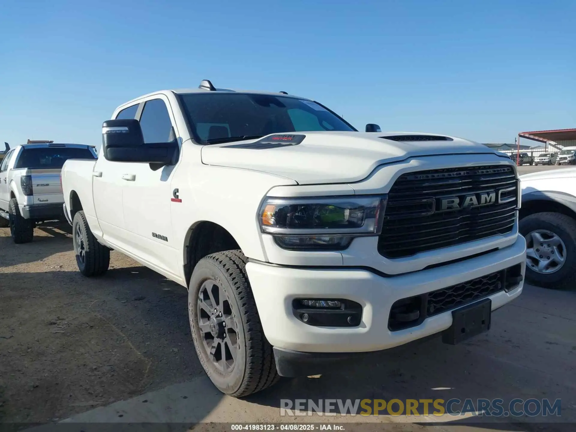 13 fotografías del automóvil dañado 3C6UR5FL3RG312836 RAM 2500 2024