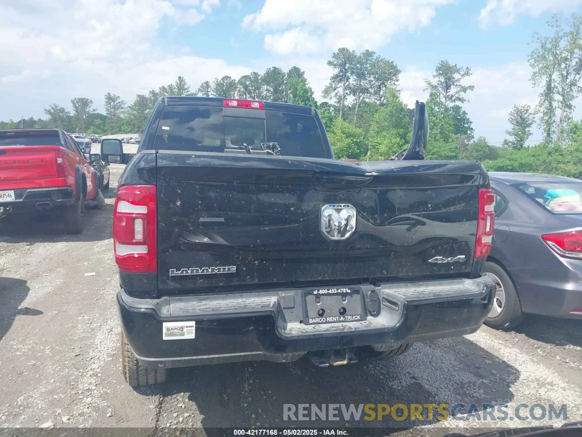 17 fotografías del automóvil dañado 3C6UR5FL3RG407946 RAM 2500 2024