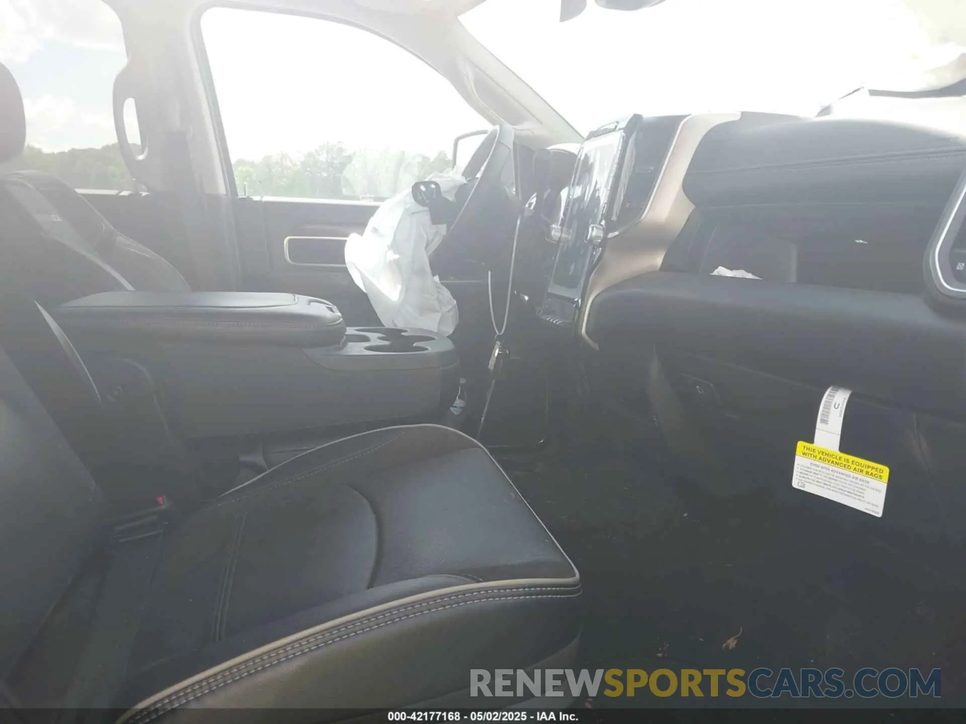 5 fotografías del automóvil dañado 3C6UR5FL3RG407946 RAM 2500 2024