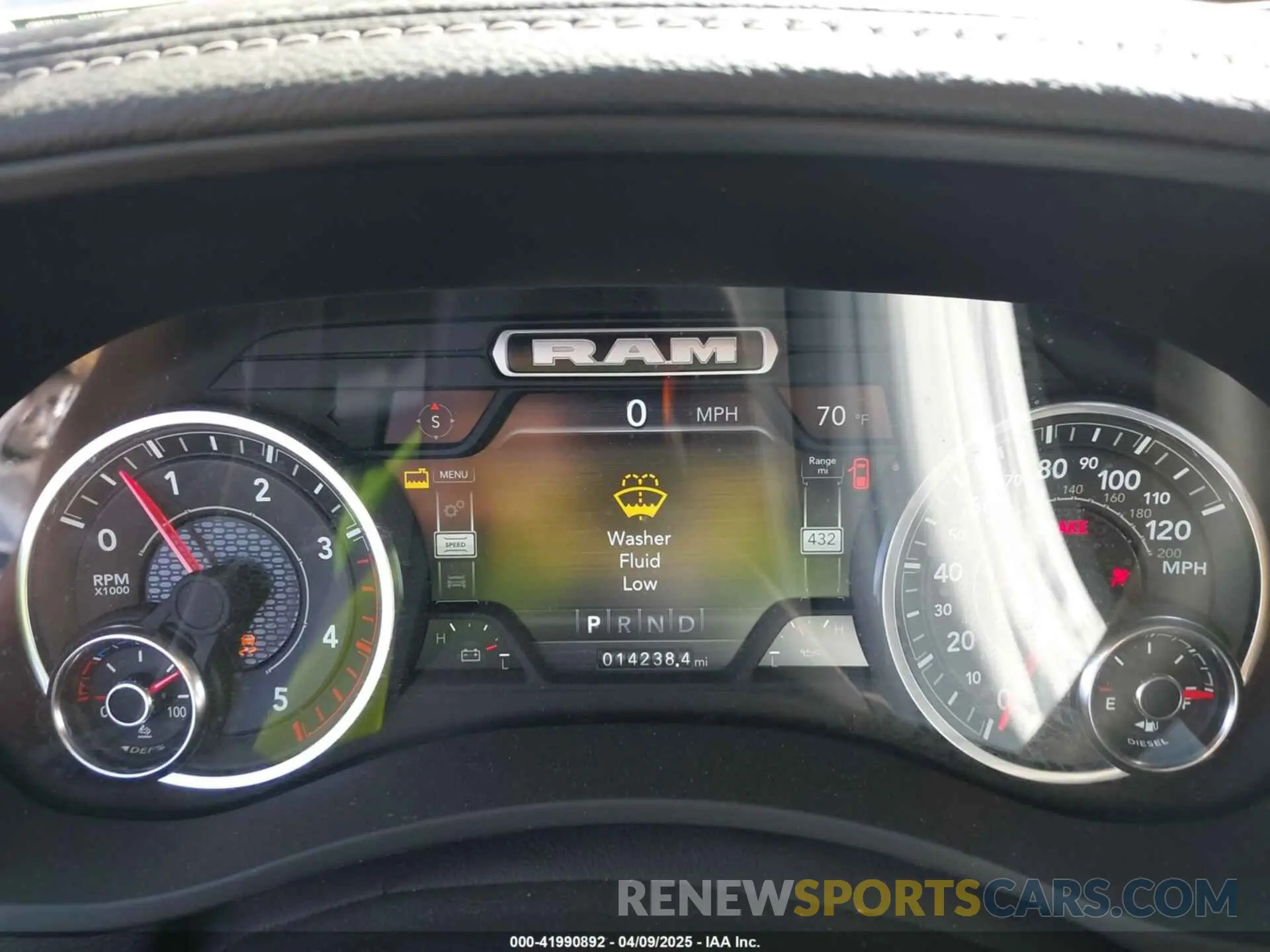 7 fotografías del automóvil dañado 3C6UR5FL4RG367117 RAM 2500 2024