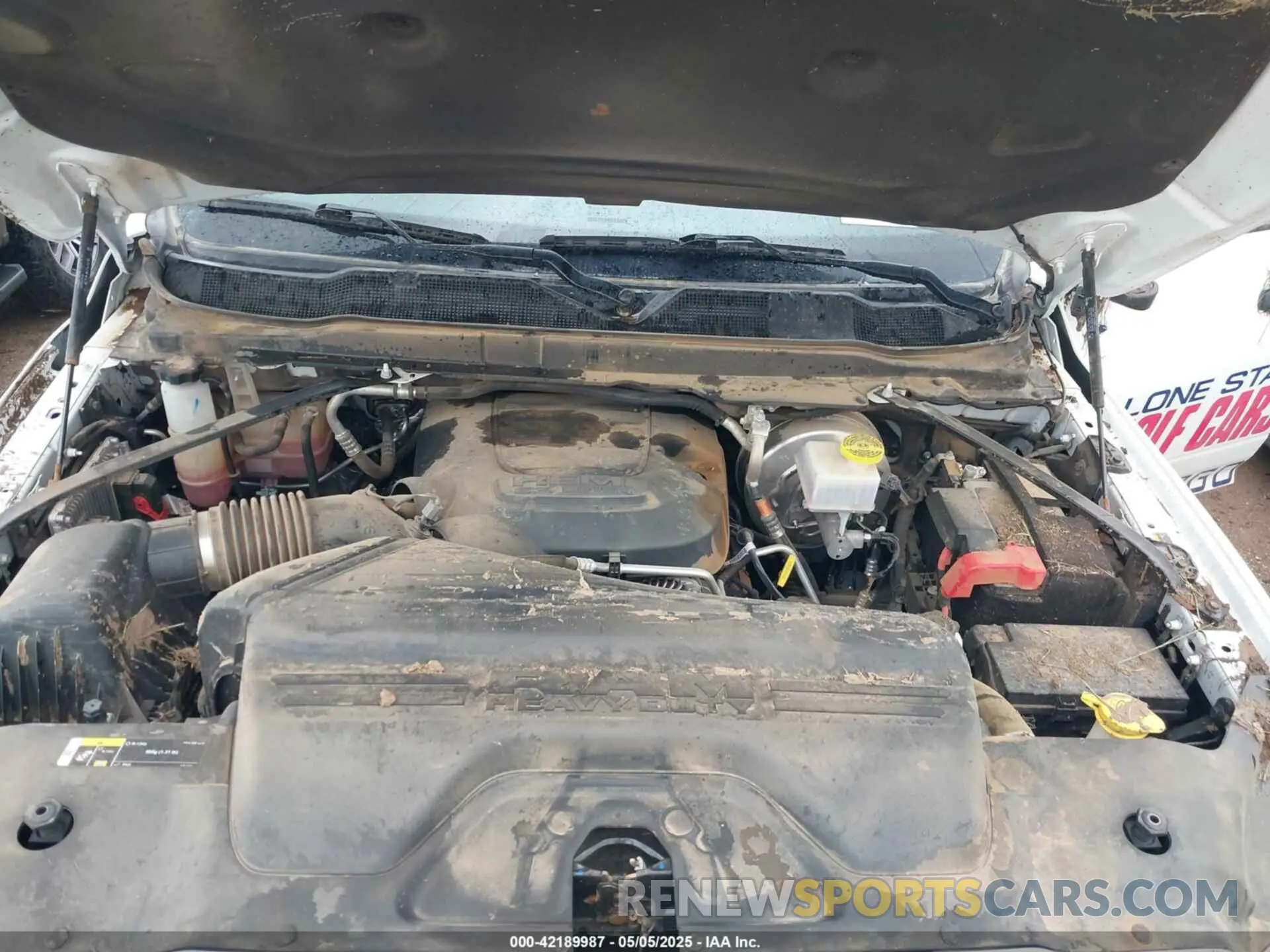 10 fotografías del automóvil dañado 3C6UR5HJ4RG188121 RAM 2500 2024