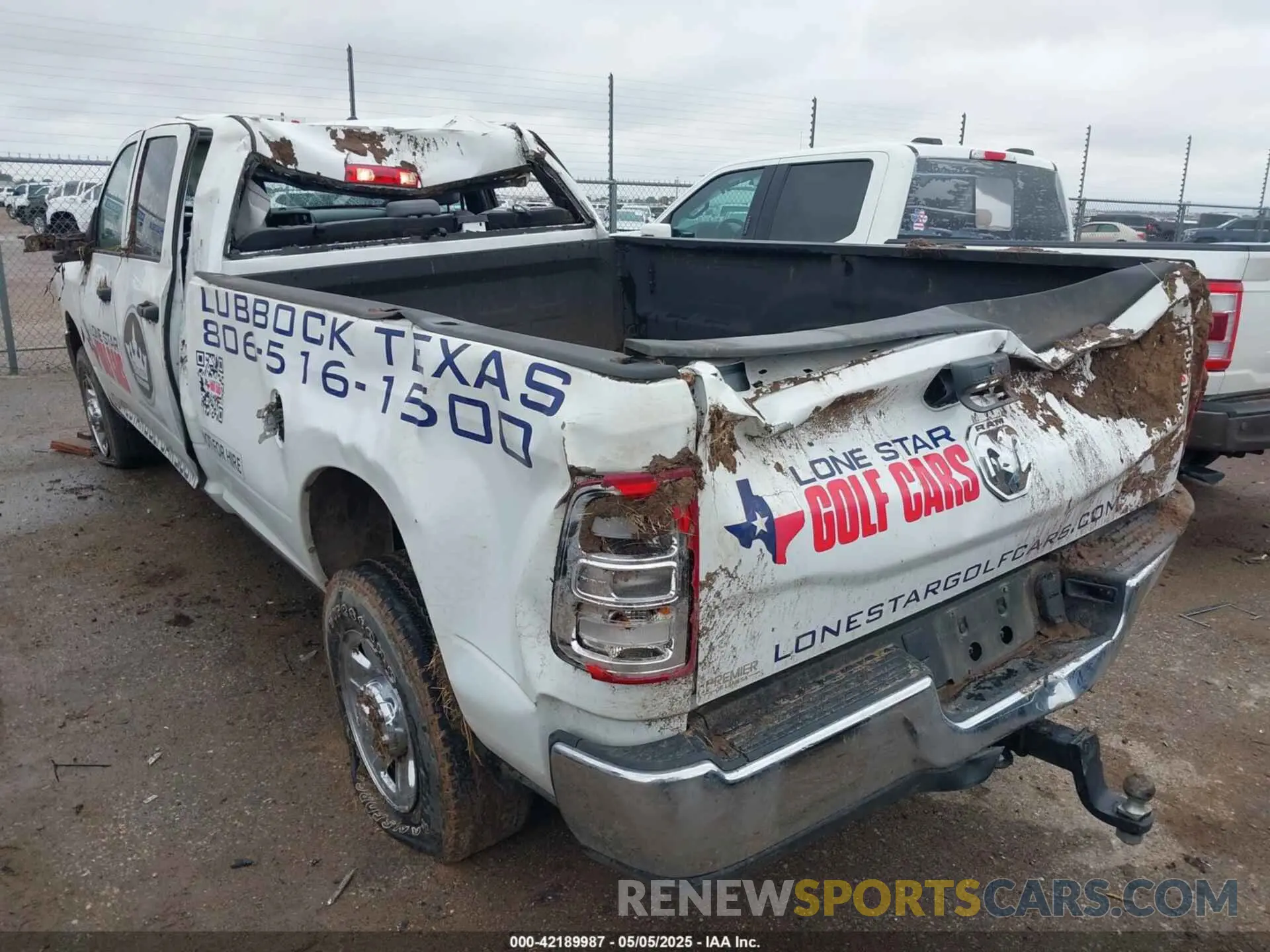 6 fotografías del automóvil dañado 3C6UR5HJ4RG188121 RAM 2500 2024