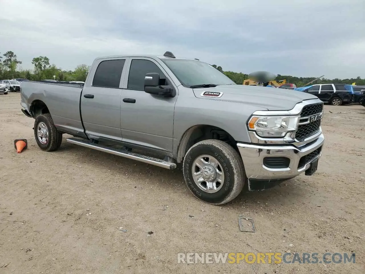 4 fotografías del automóvil dañado 3C6UR5HJ5RG169223 RAM 2500 2024