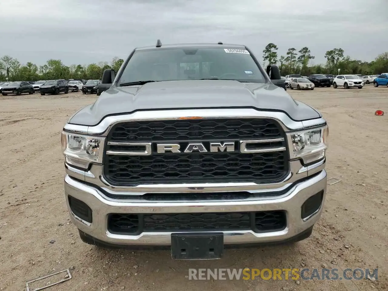 5 fotografías del automóvil dañado 3C6UR5HJ5RG169223 RAM 2500 2024