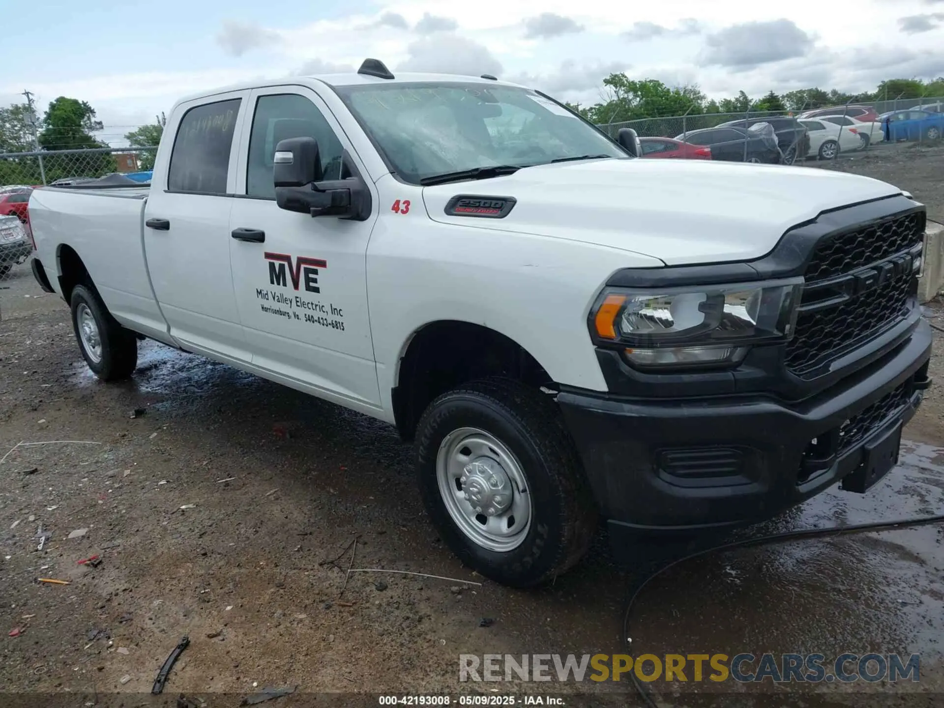 1 fotografías del automóvil dañado 3C6UR5HJXRG161540 RAM 2500 2024