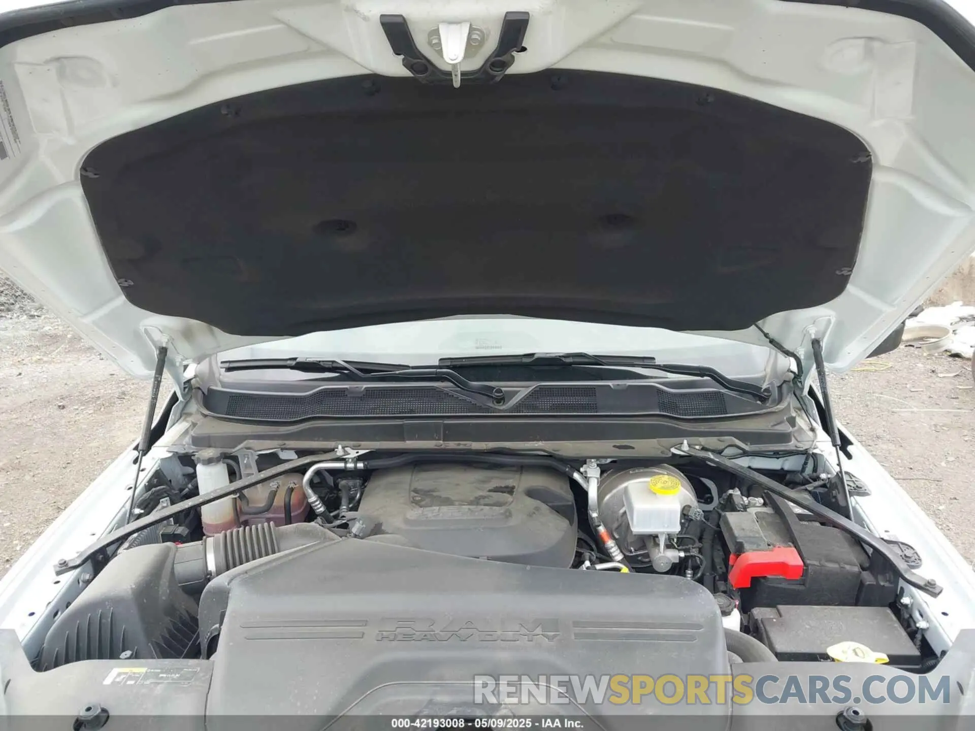 10 fotografías del automóvil dañado 3C6UR5HJXRG161540 RAM 2500 2024