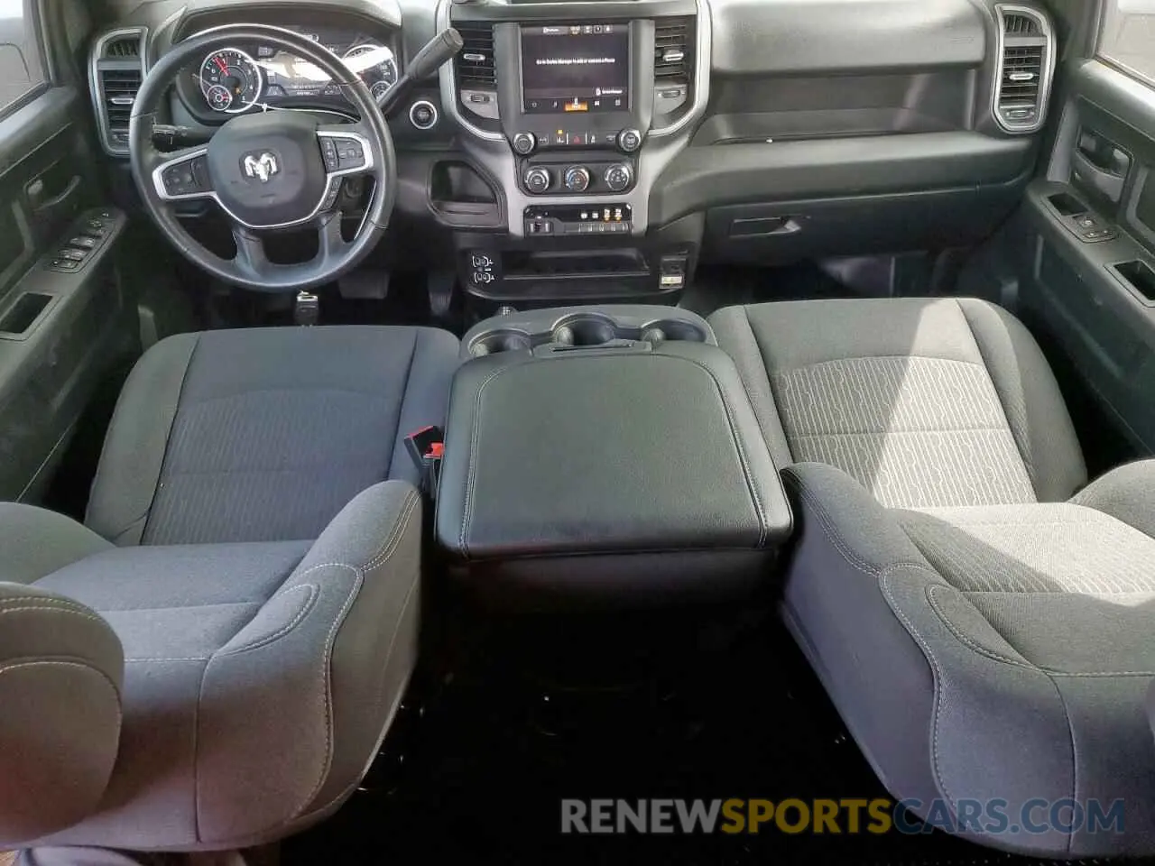 8 fotografías del automóvil dañado 3C6UR5HL1RG153408 RAM 2500 2024
