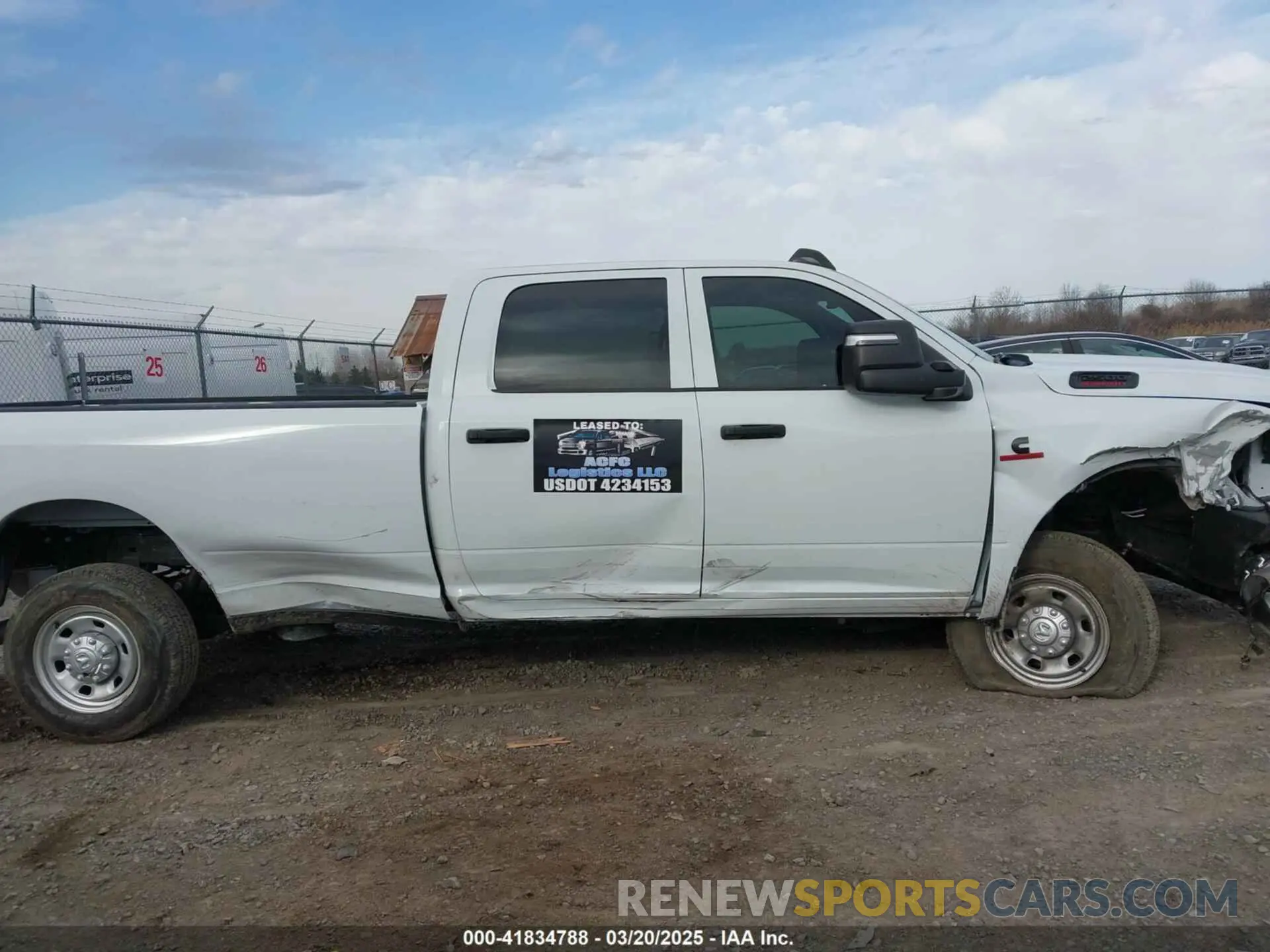 13 fotografías del automóvil dañado 3C6UR5HL4RG156559 RAM 2500 2024