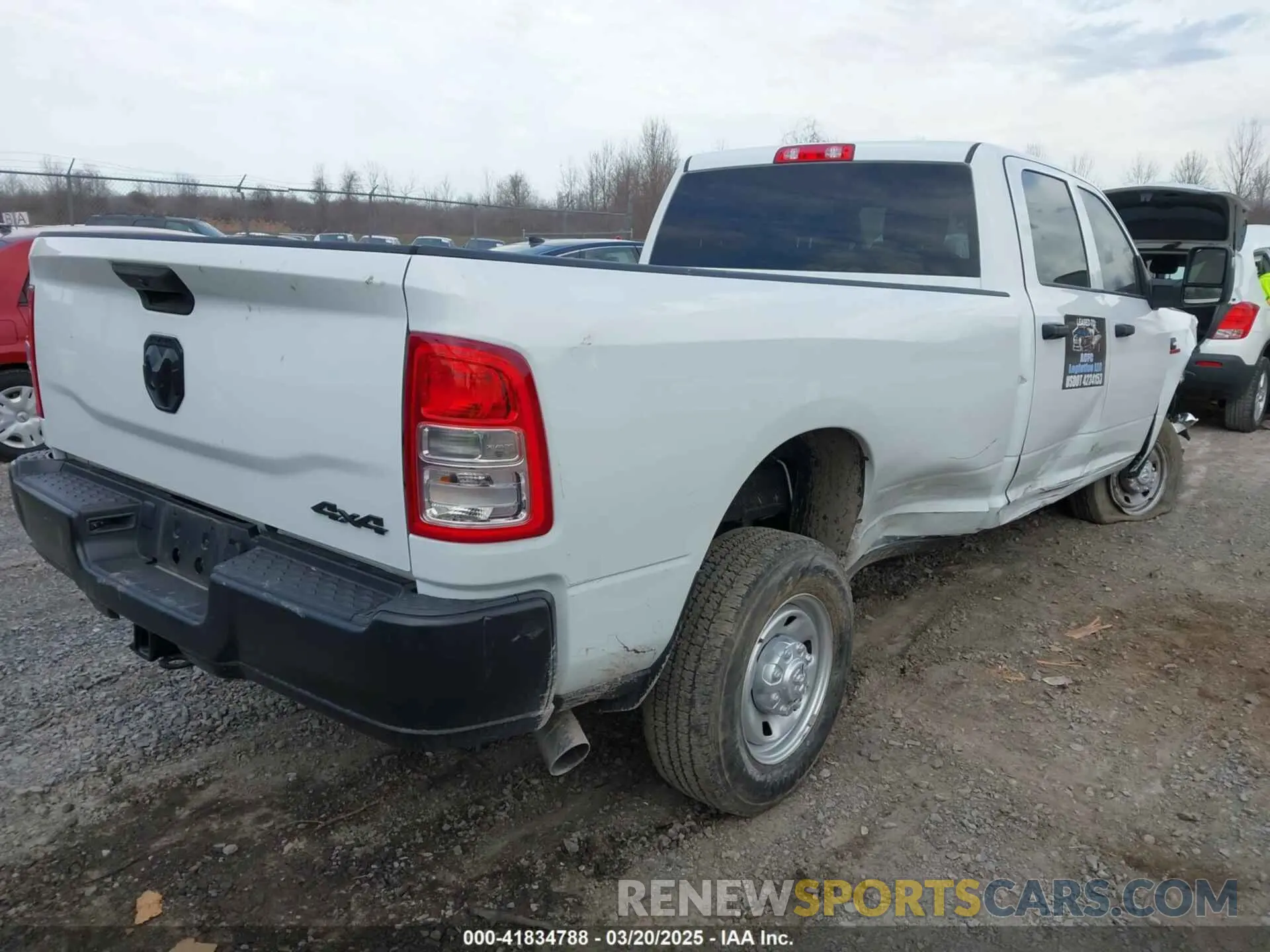 4 fotografías del automóvil dañado 3C6UR5HL4RG156559 RAM 2500 2024