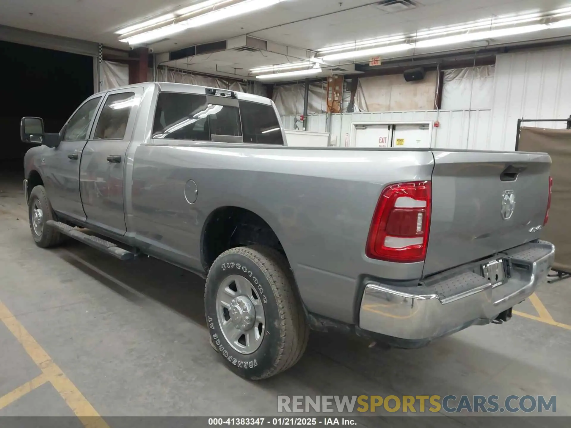 3 fotografías del automóvil dañado 3C6UR5HL6RG189322 RAM 2500 2024