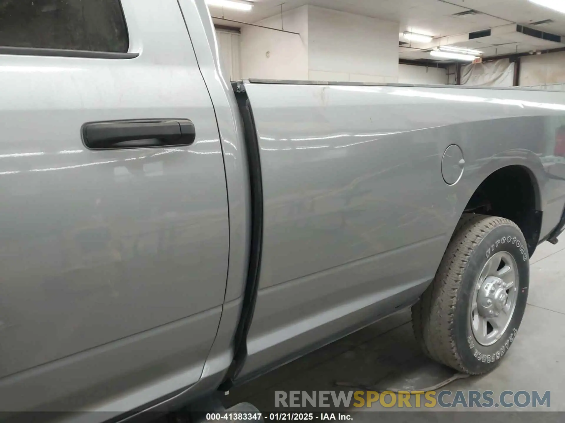 6 fotografías del automóvil dañado 3C6UR5HL6RG189322 RAM 2500 2024