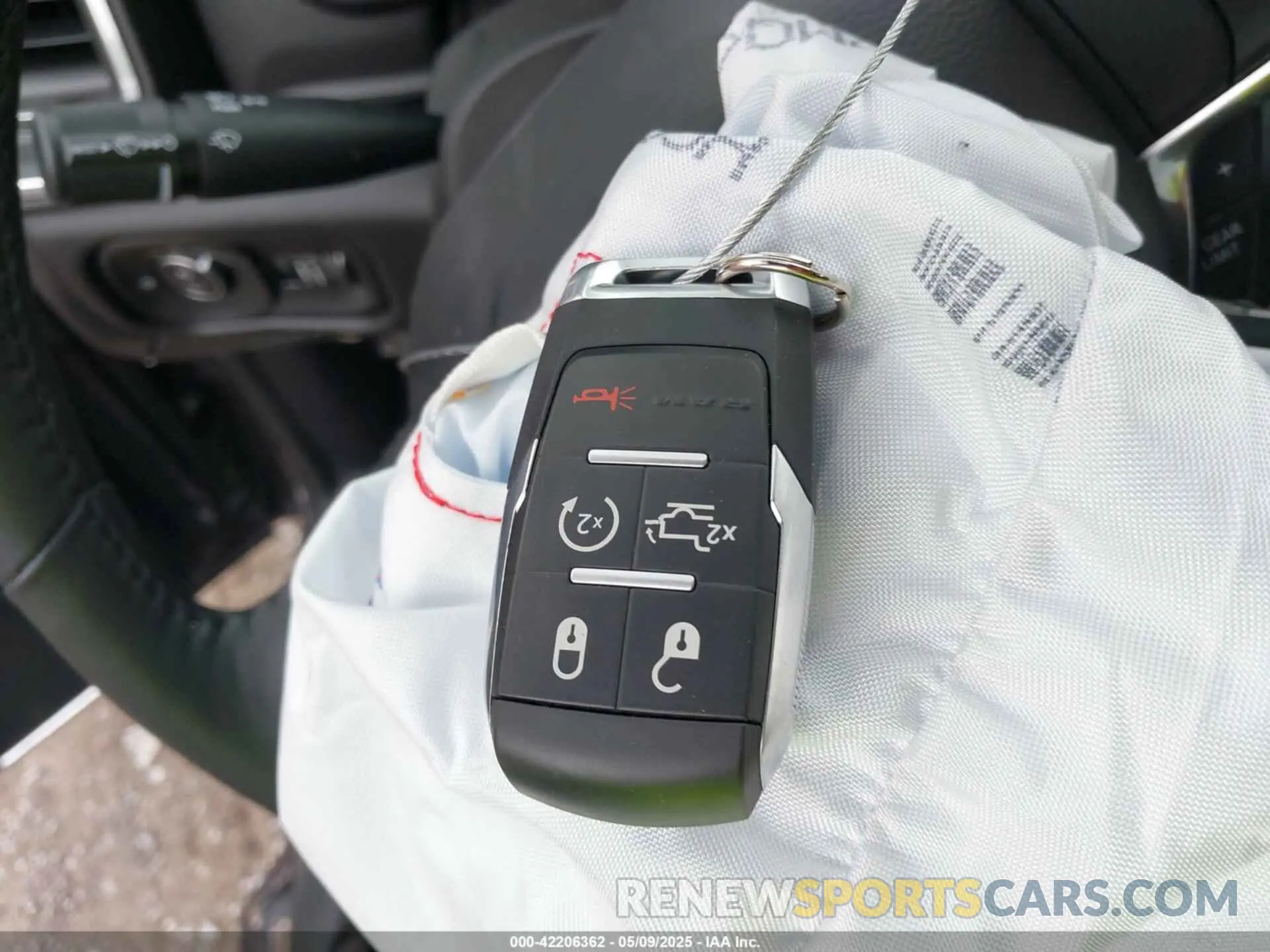 11 fotografías del automóvil dañado 3C6UR5NL0RG329918 RAM 2500 2024