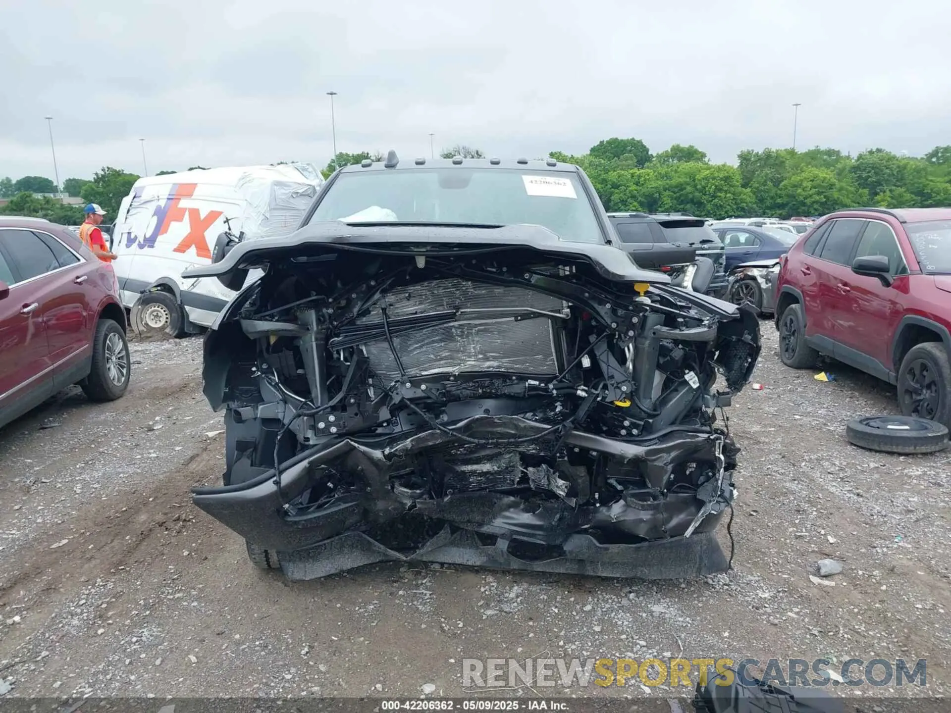 13 fotografías del automóvil dañado 3C6UR5NL0RG329918 RAM 2500 2024