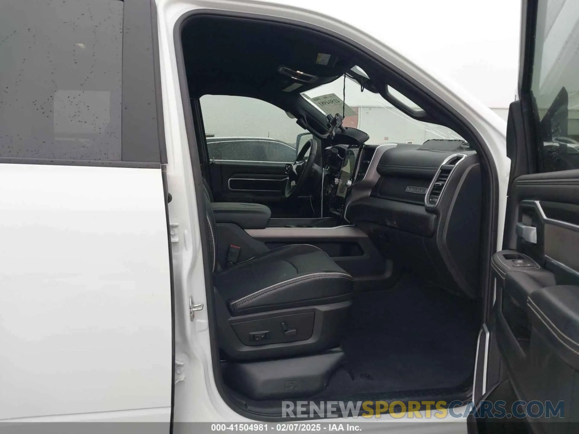 5 fotografías del automóvil dañado 3C6UR5NL7RG143695 RAM 2500 2024