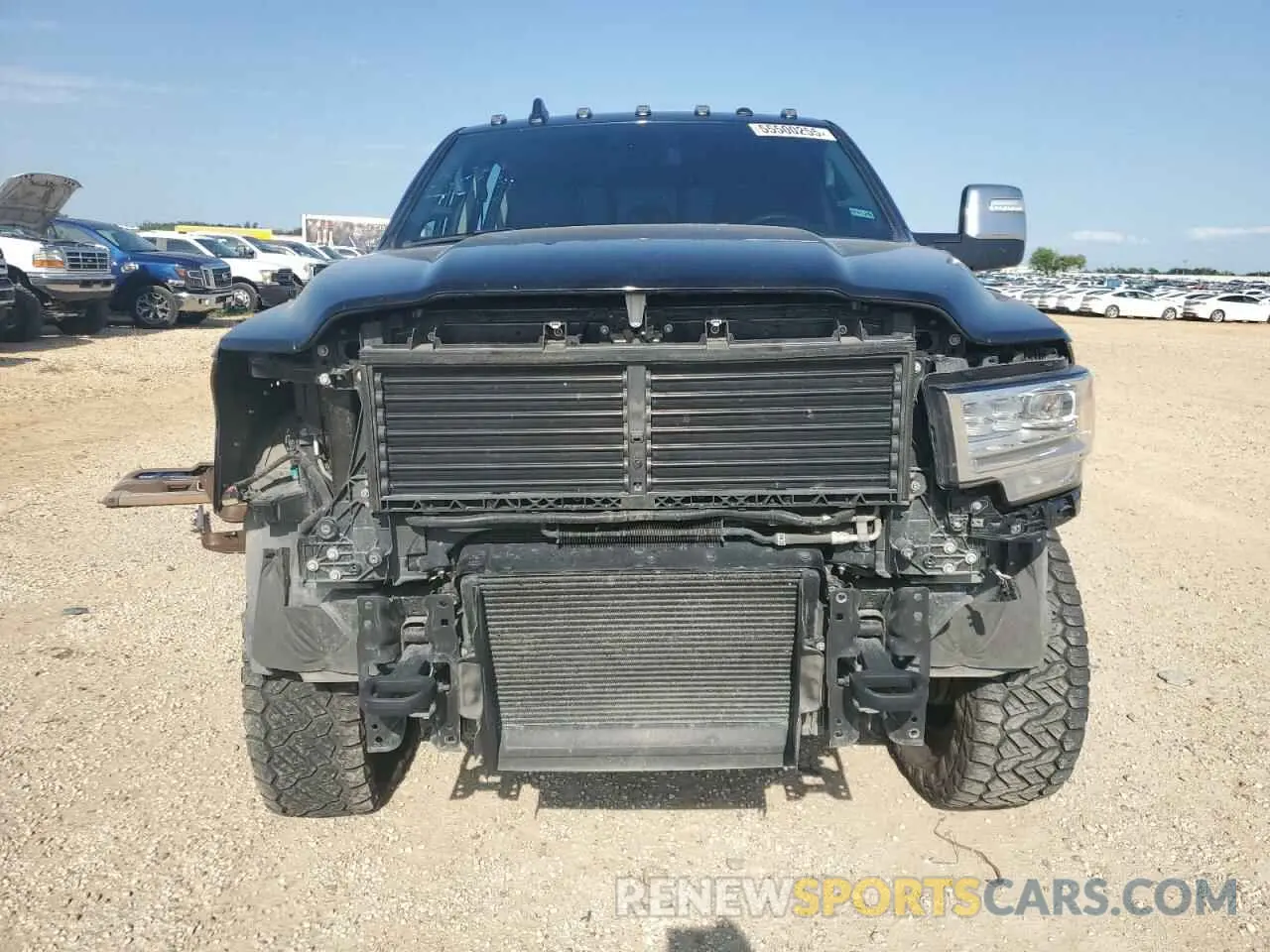 5 fotografías del automóvil dañado 3C6UR5PLXRG187056 RAM 2500 2024