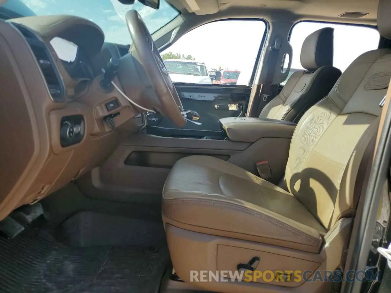 7 fotografías del automóvil dañado 3C6UR5PLXRG187056 RAM 2500 2024