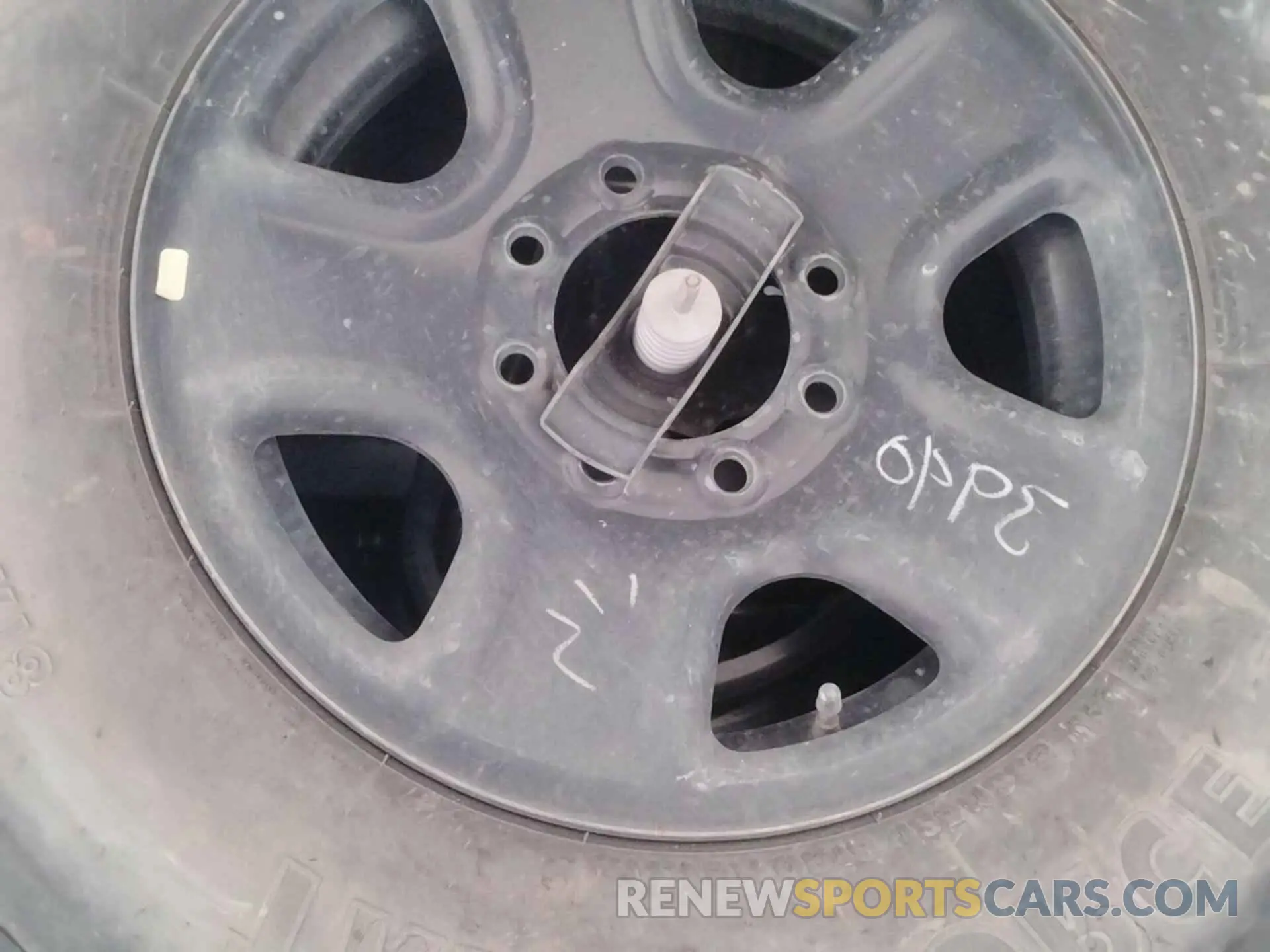 11 fotografías del automóvil dañado 3C6UR5TL3RG163879 RAM 2500 2024