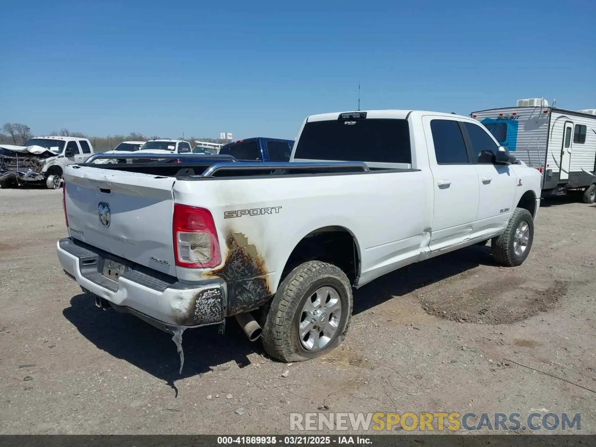 4 fotografías del automóvil dañado 3C63R3HL4KG728719 RAM 3500 2019