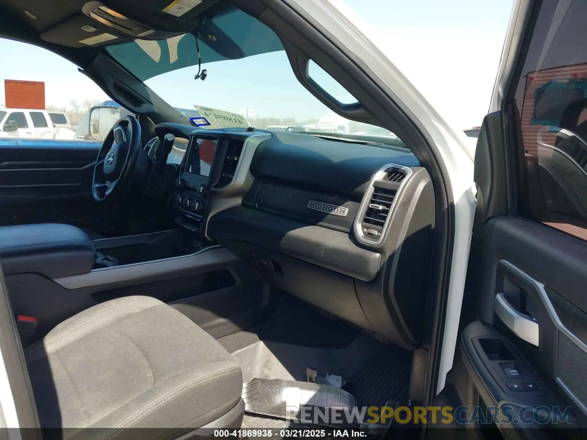 5 fotografías del automóvil dañado 3C63R3HL4KG728719 RAM 3500 2019