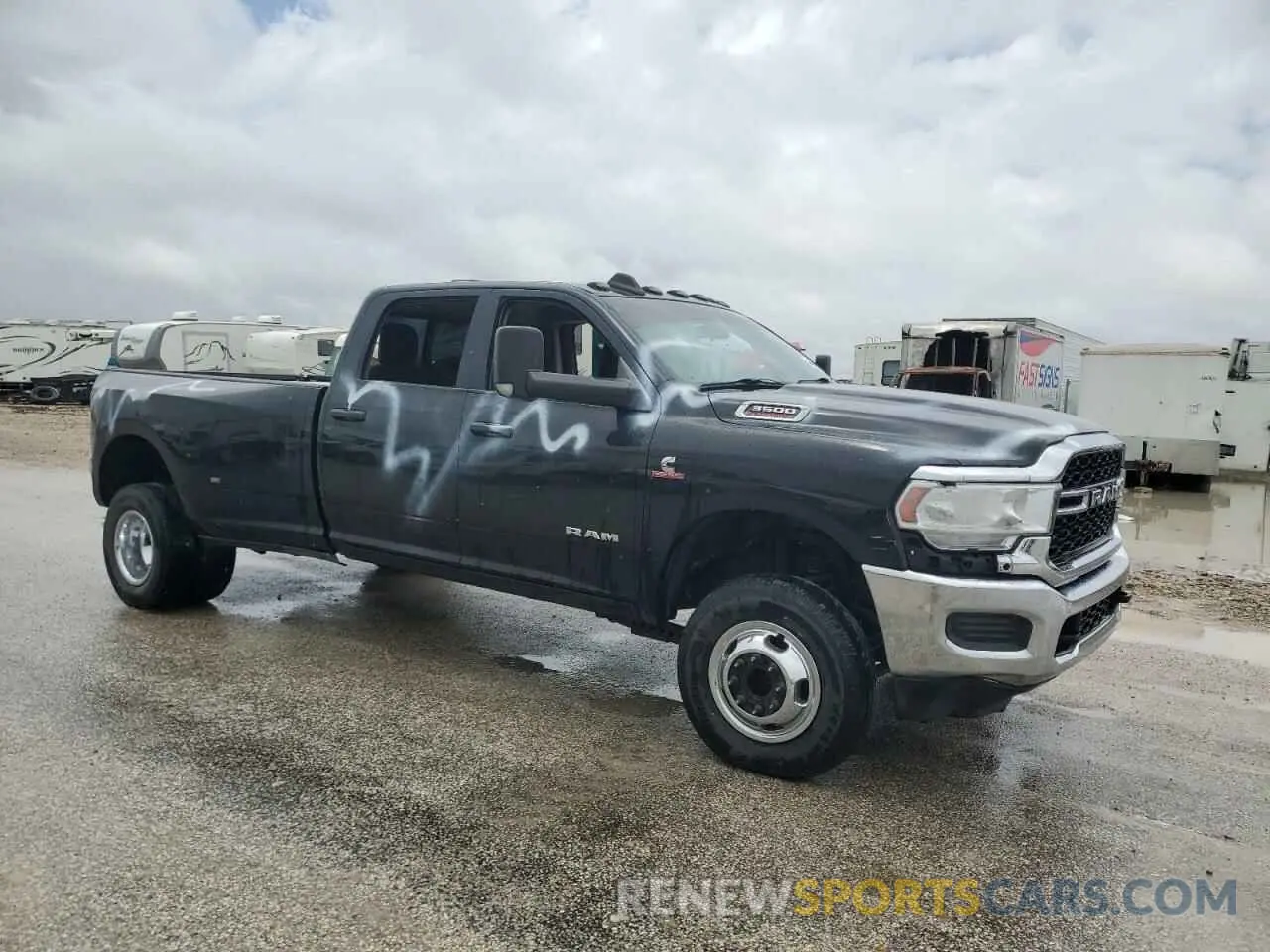 4 fotografías del automóvil dañado 3C63RRGL0KG628833 RAM 3500 2019