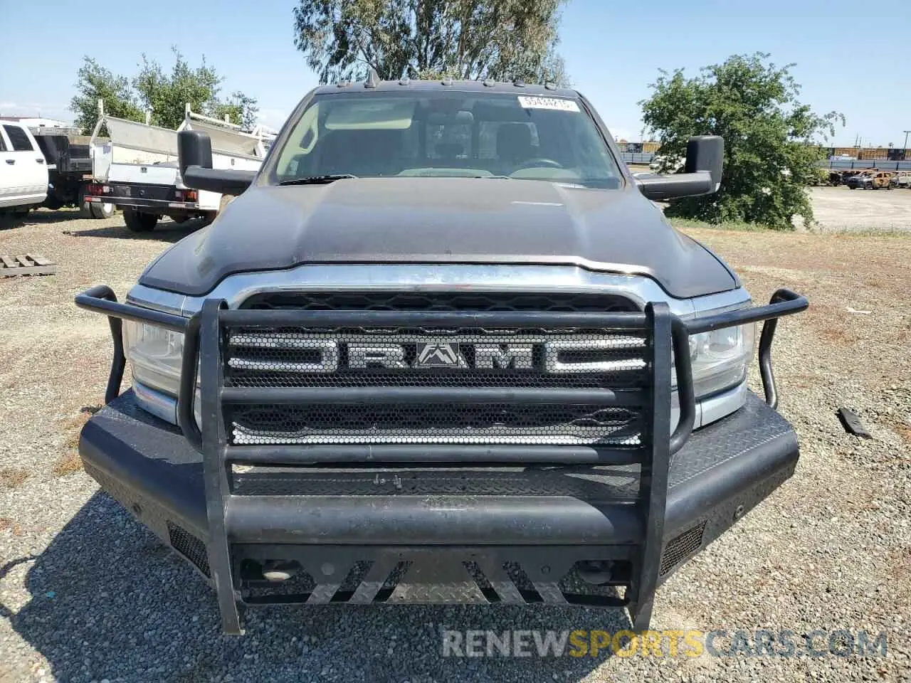5 fotografías del automóvil dañado 3C63RRGL1KG692203 RAM 3500 2019