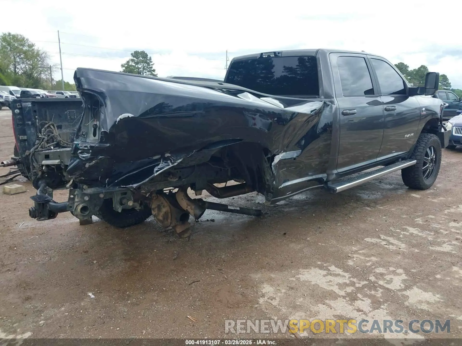 4 fotografías del automóvil dañado 3C63RRHL5KG609712 RAM 3500 2019