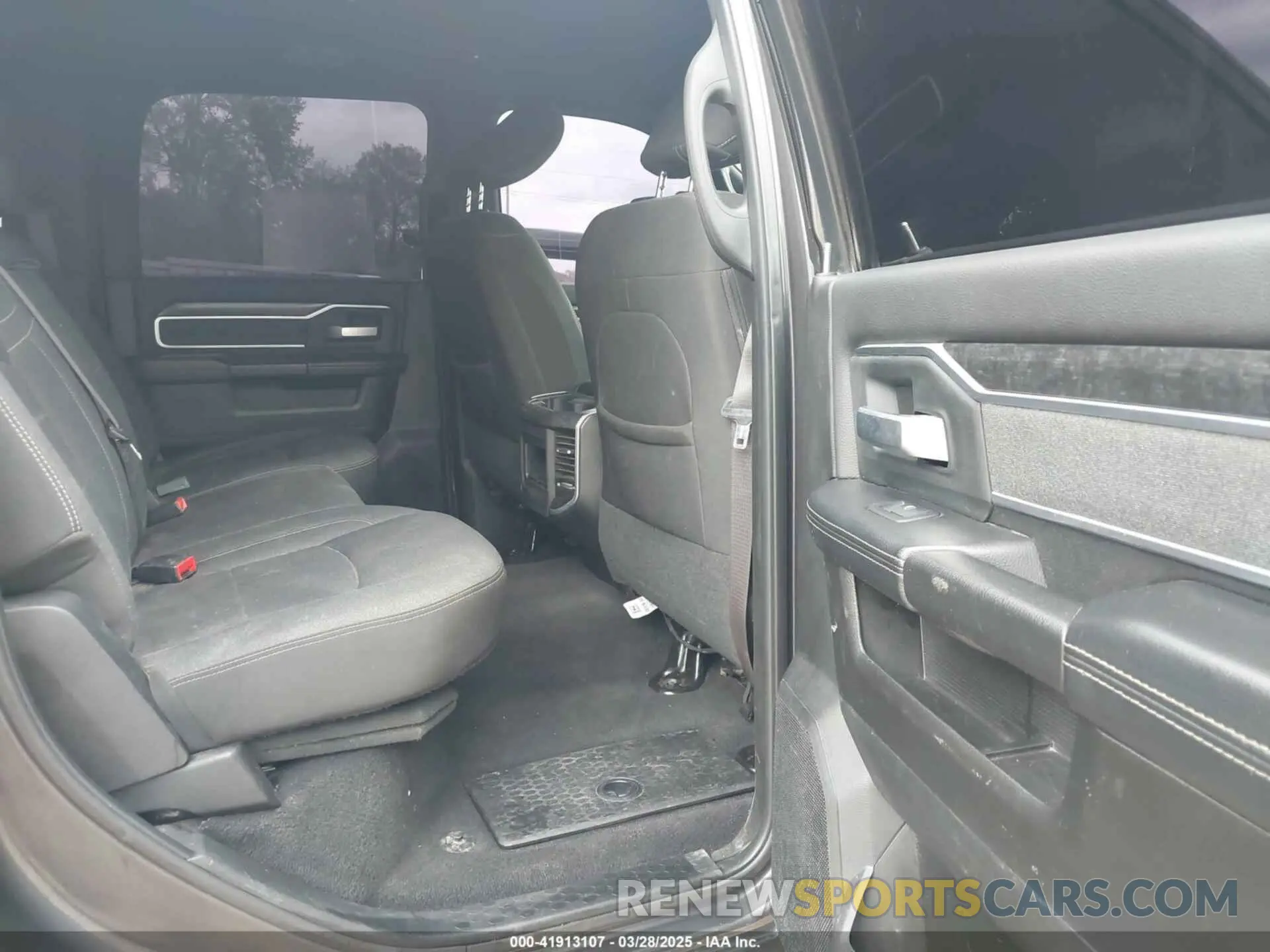 7 fotografías del automóvil dañado 3C63RRHL5KG609712 RAM 3500 2019