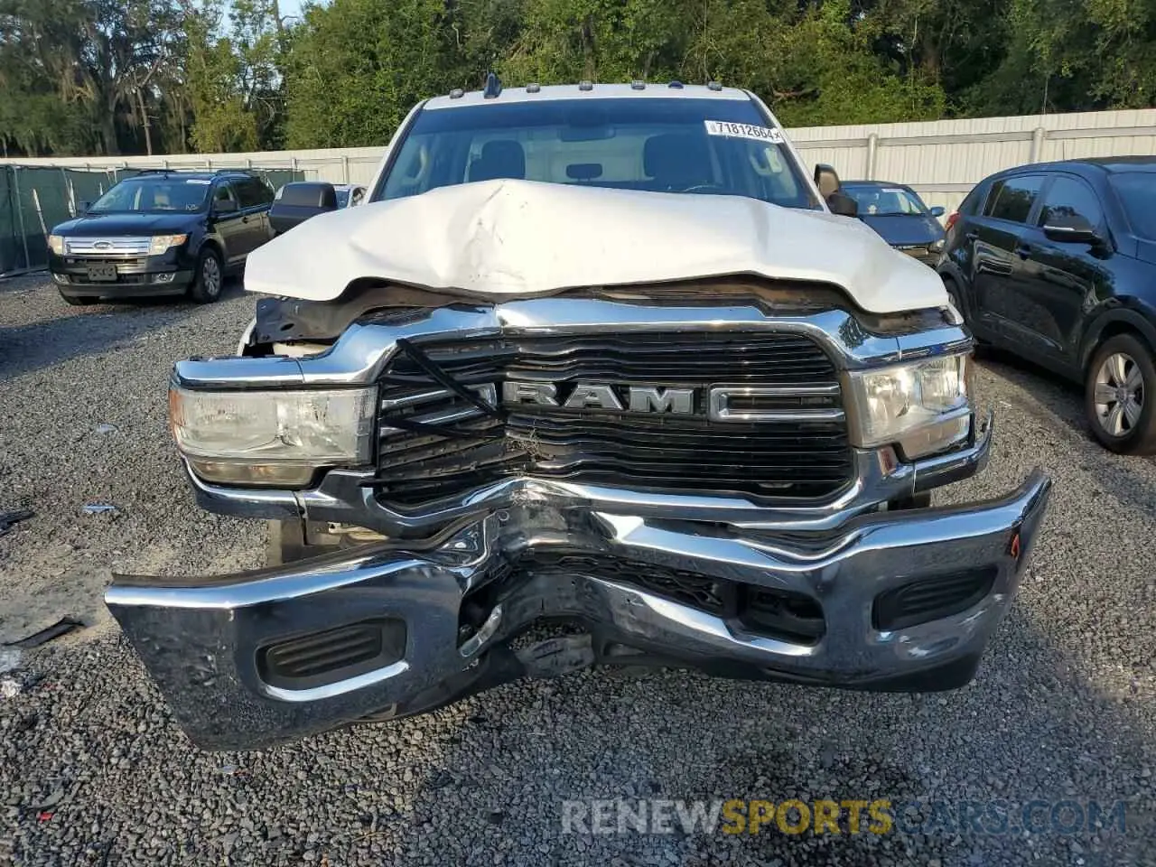 5 fotografías del automóvil dañado 3C63RRHL6KG625255 RAM 3500 2019
