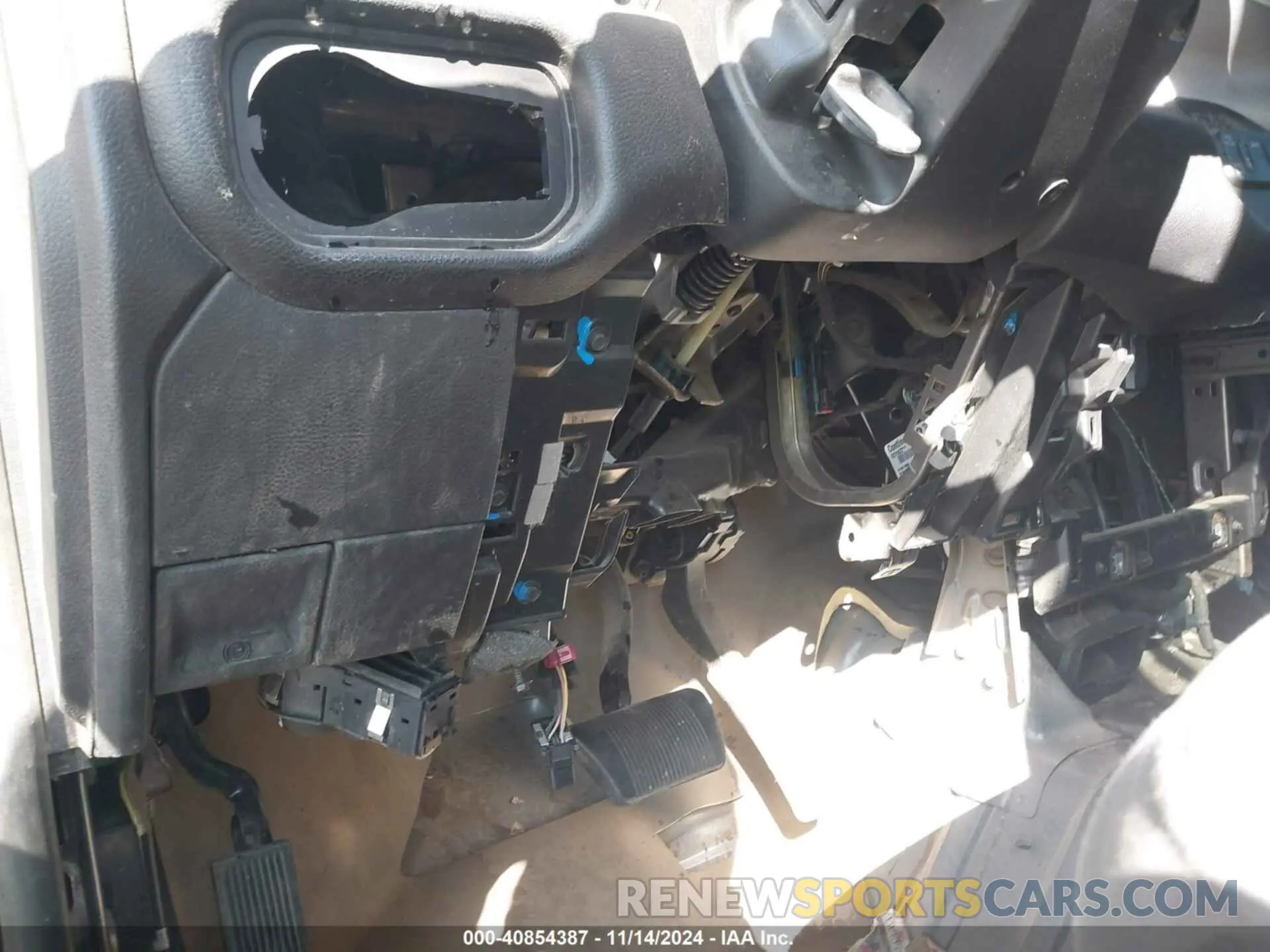 13 fotografías del automóvil dañado 3C63R3LL1LG291559 RAM 3500 2020