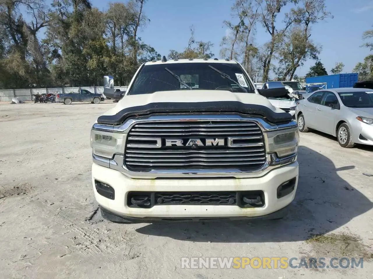 5 fotografías del automóvil dañado 3C63RRJL9LG233088 RAM 3500 2020