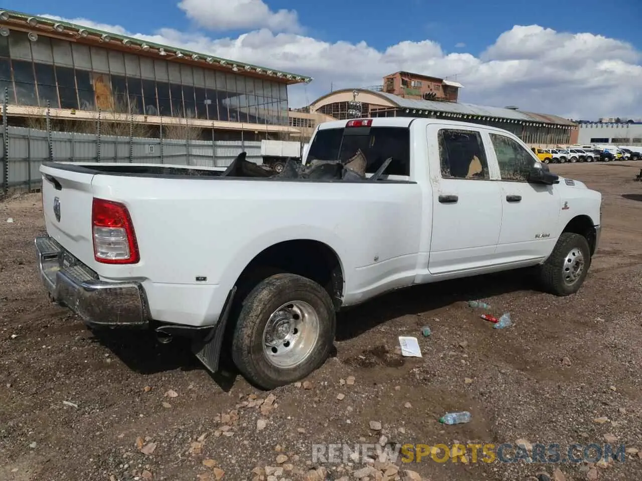3 fotografías del automóvil dañado 3C63RRGL3MG617781 RAM 3500 2021