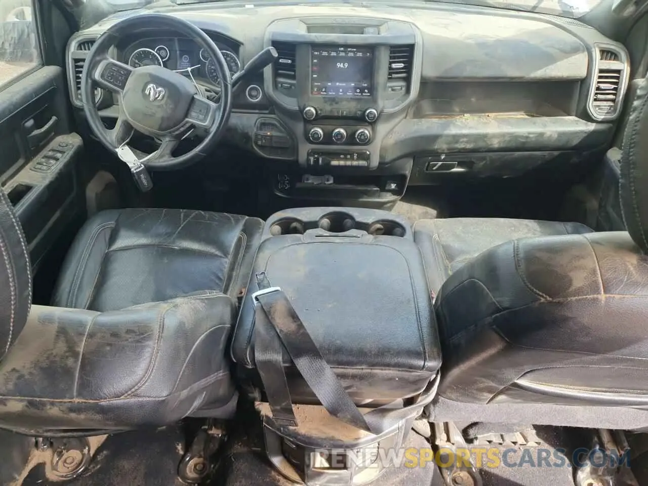 8 fotografías del automóvil dañado 3C63RRGL3MG617781 RAM 3500 2021