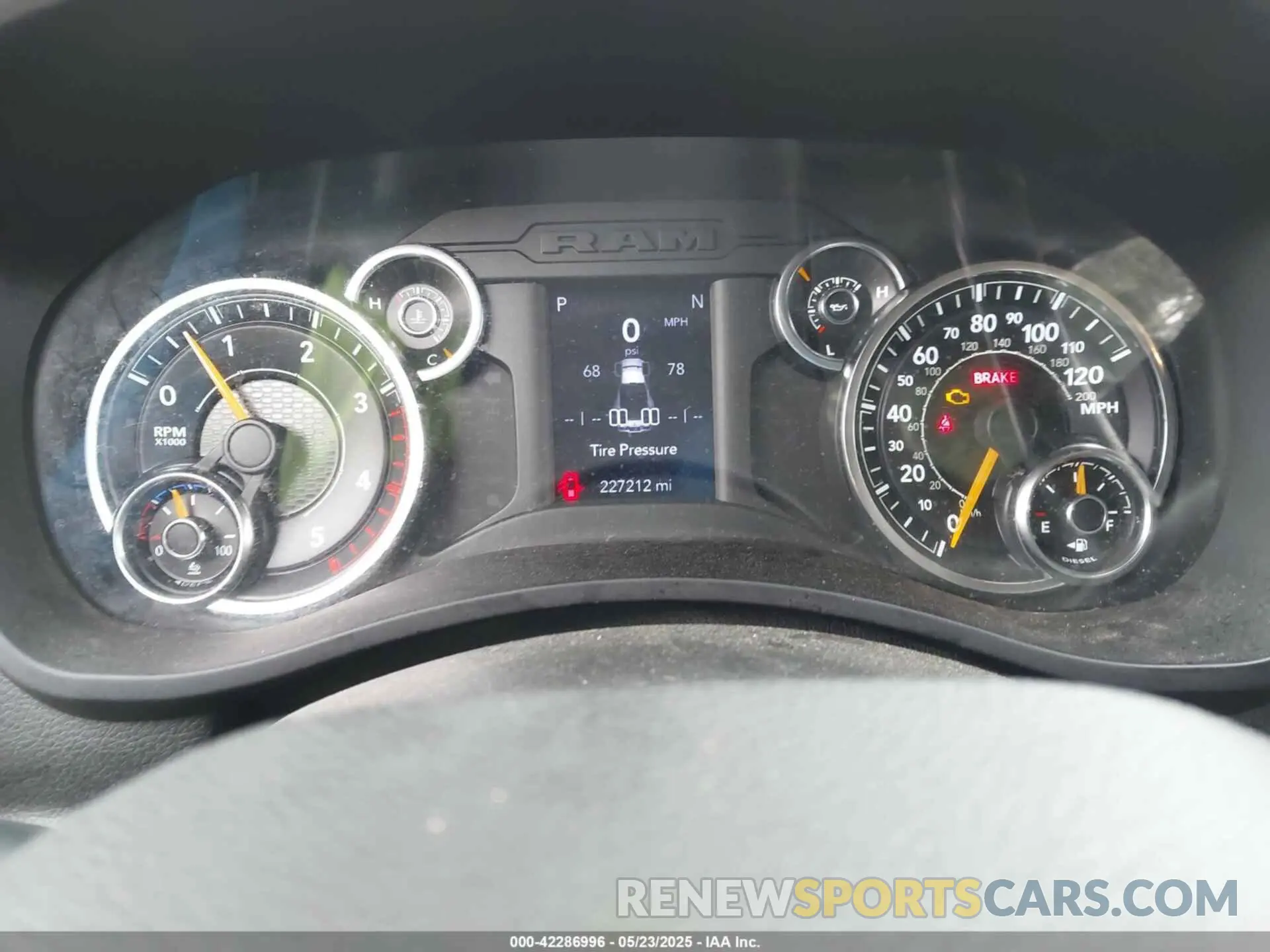 5 fotografías del automóvil dañado 3C63RRGL9MG549888 RAM 3500 2021