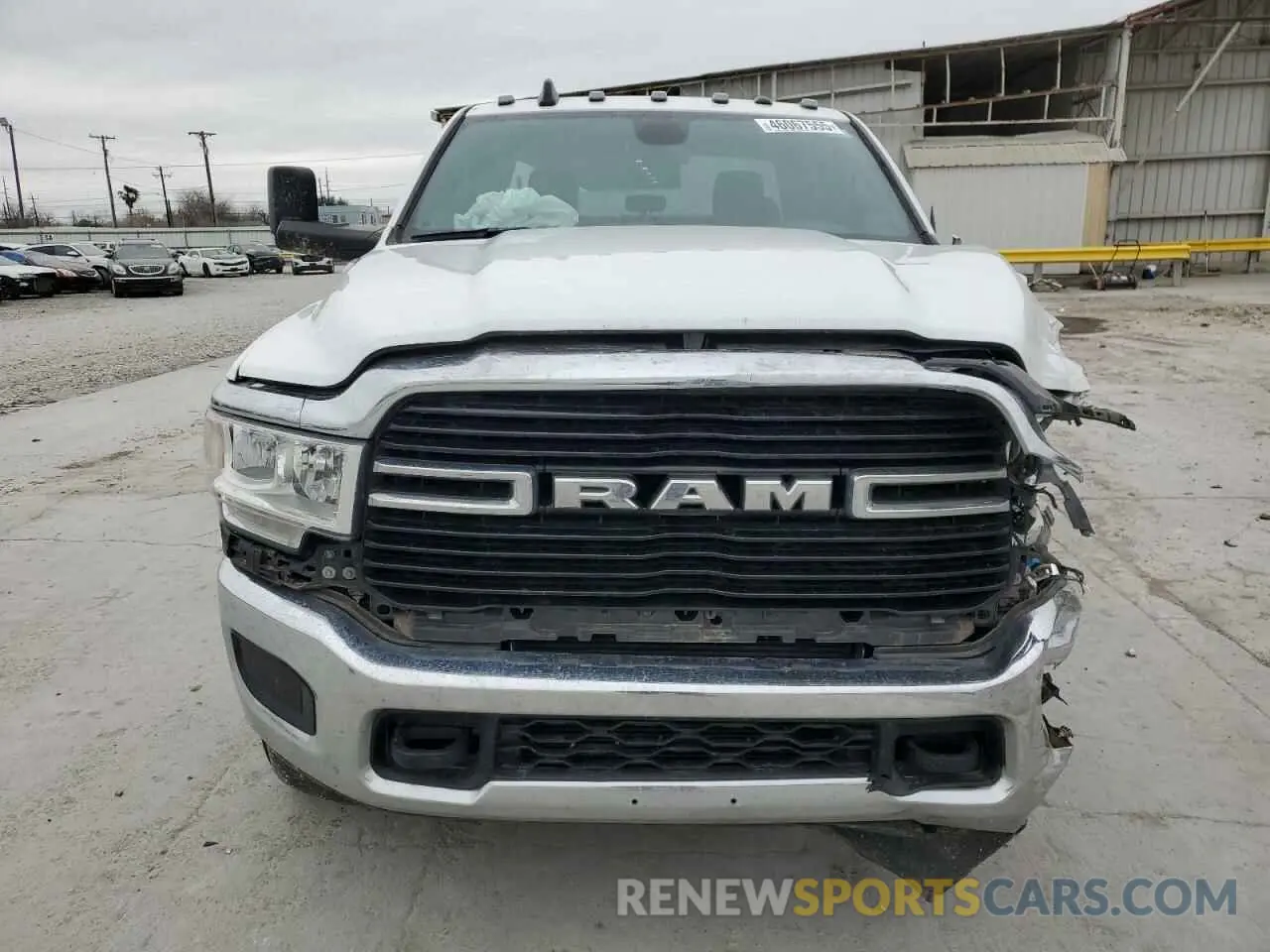 5 fotografías del automóvil dañado 3C63RRHL3MG549061 RAM 3500 2021