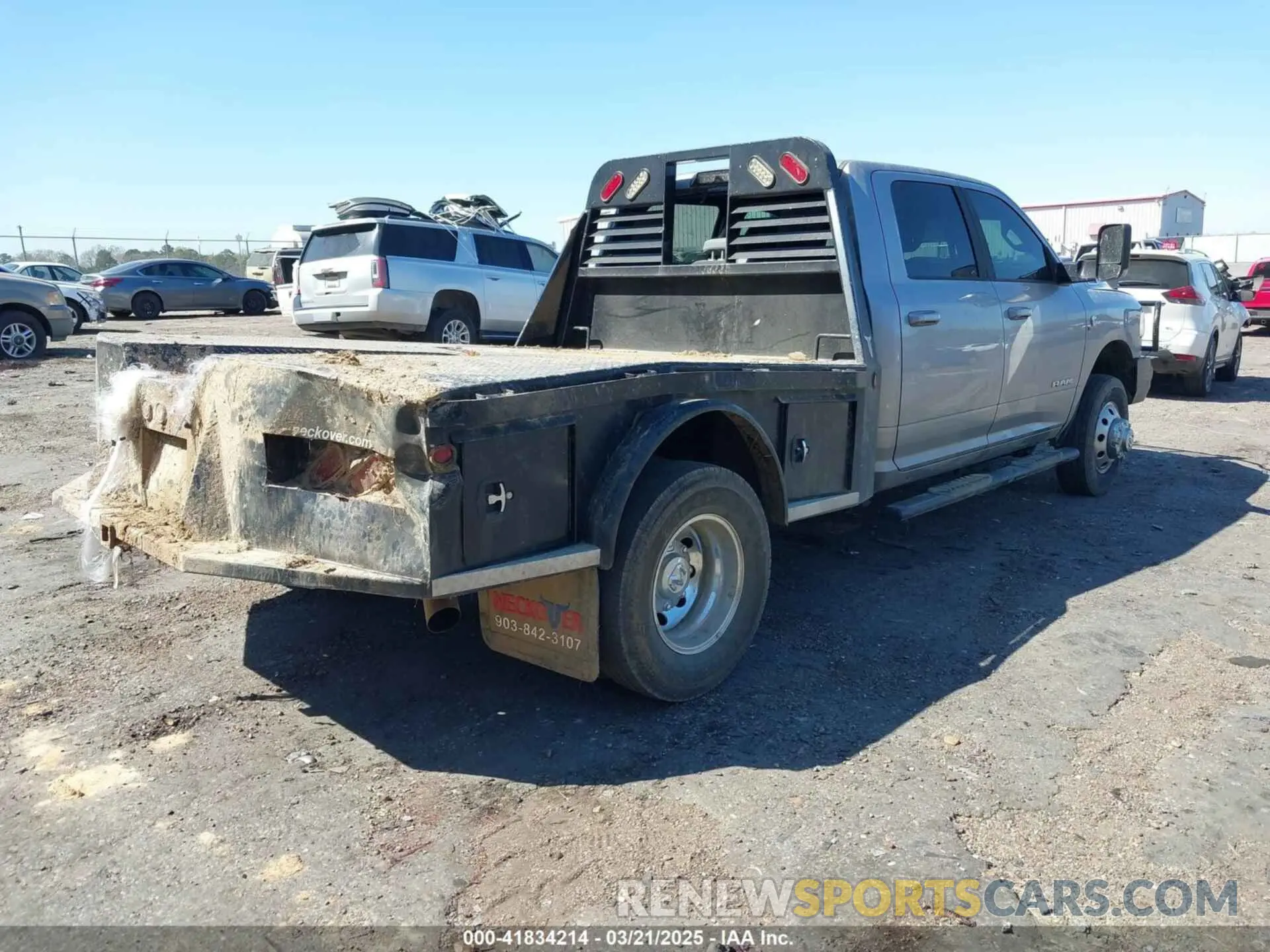 4 fotografías del automóvil dañado 3C63RRHL4MG649587 RAM 3500 2021