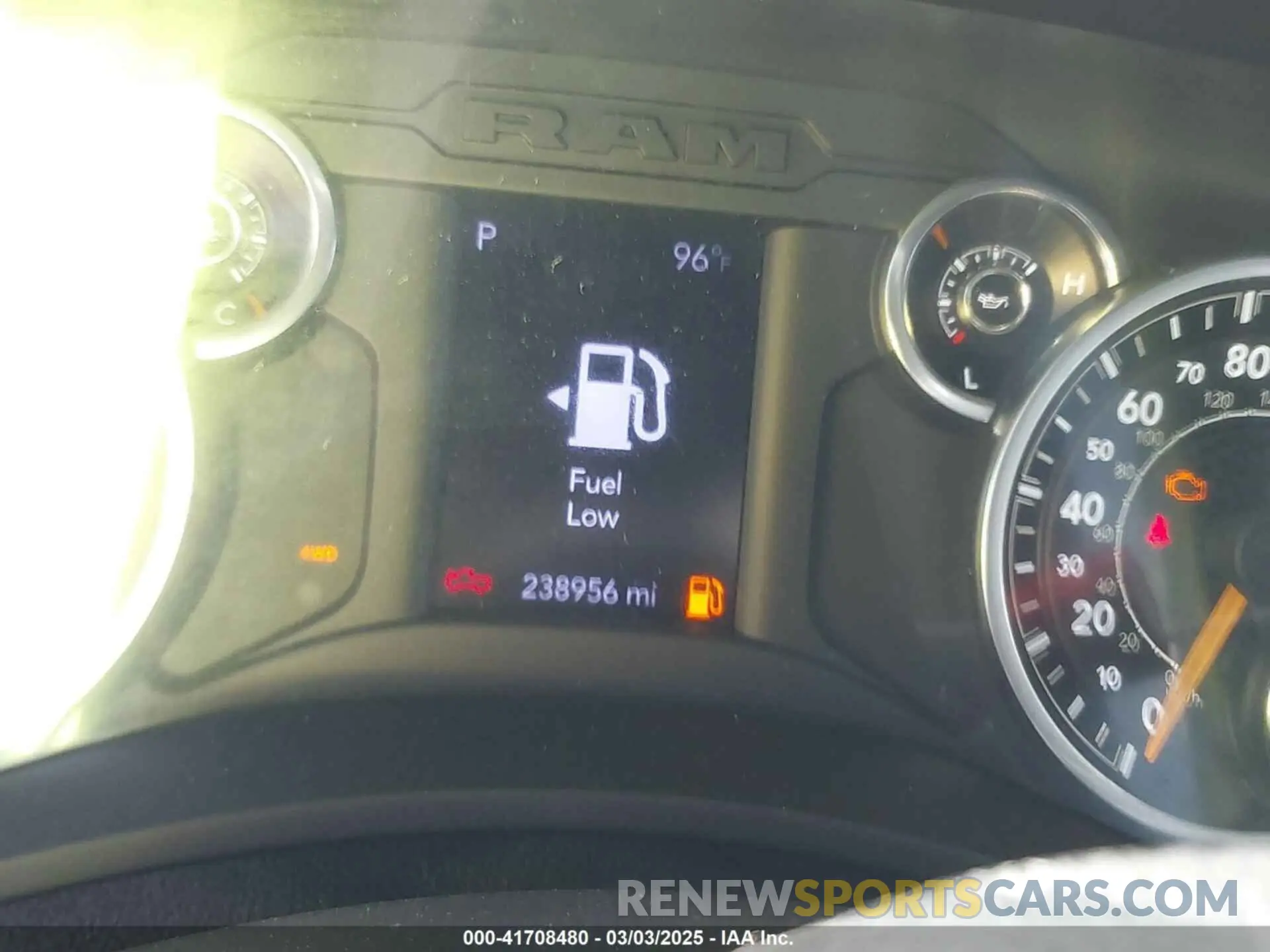 5 fotografías del automóvil dañado 3C63RRHL7MG588185 RAM 3500 2021